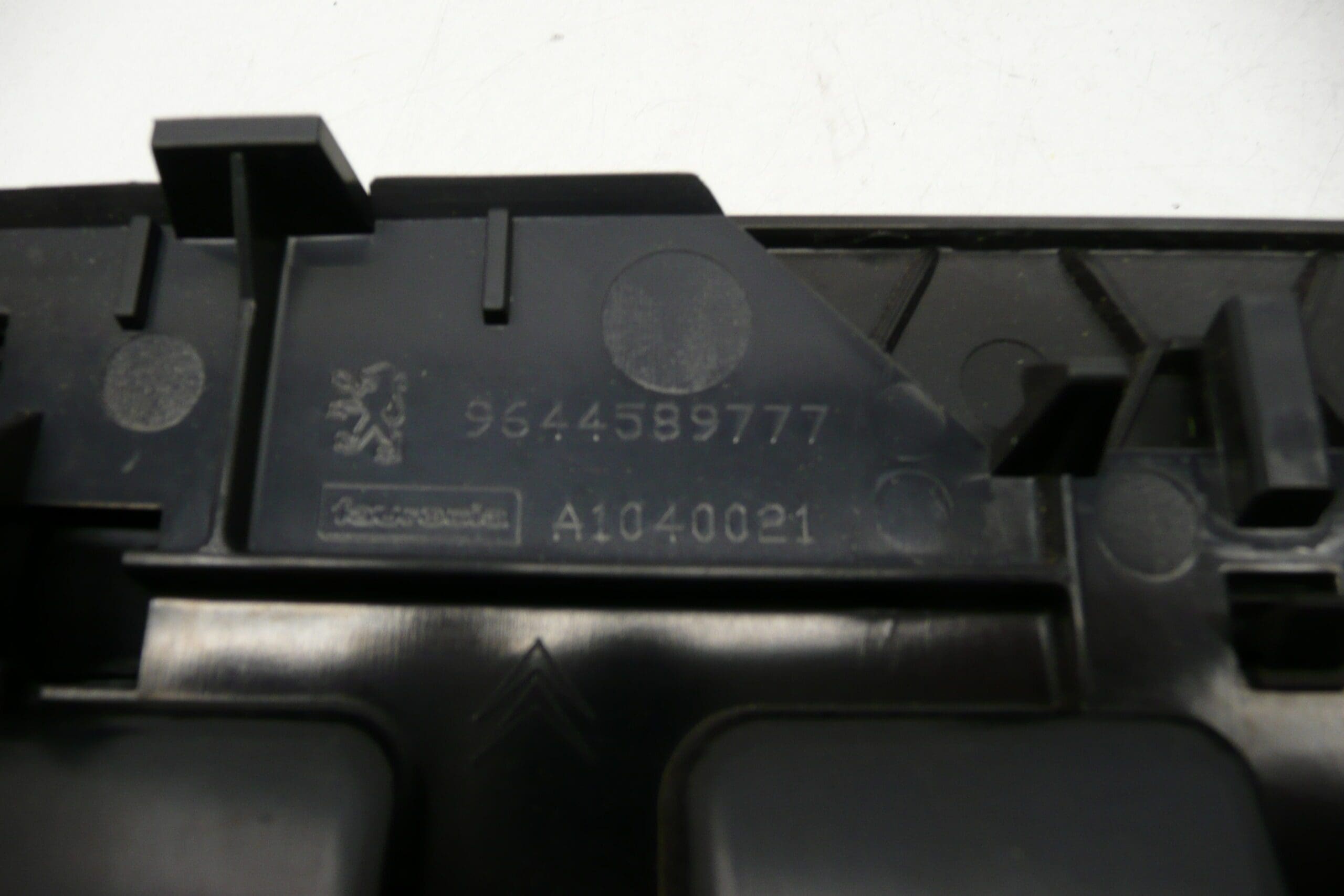 Luftventiler Peugeot 407 9644589777 8265L2