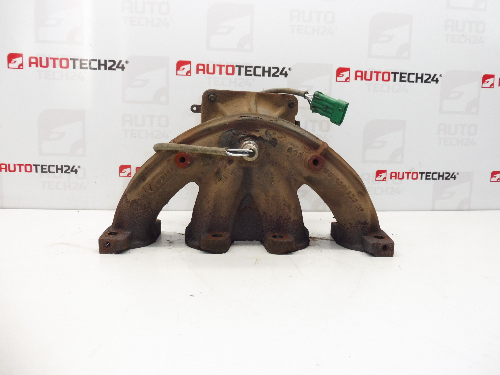 Udstødningsrør 1.1 og 1.4 og 1.6 8V Citroën Peugeot 9638982310