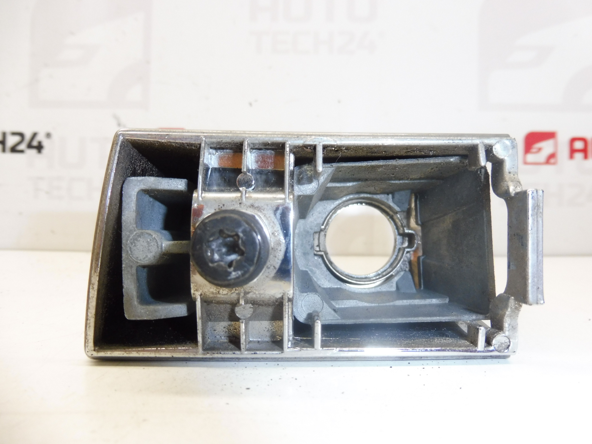 Højre fordørslås dæksel Citroën Peugeot krom 9119CQ