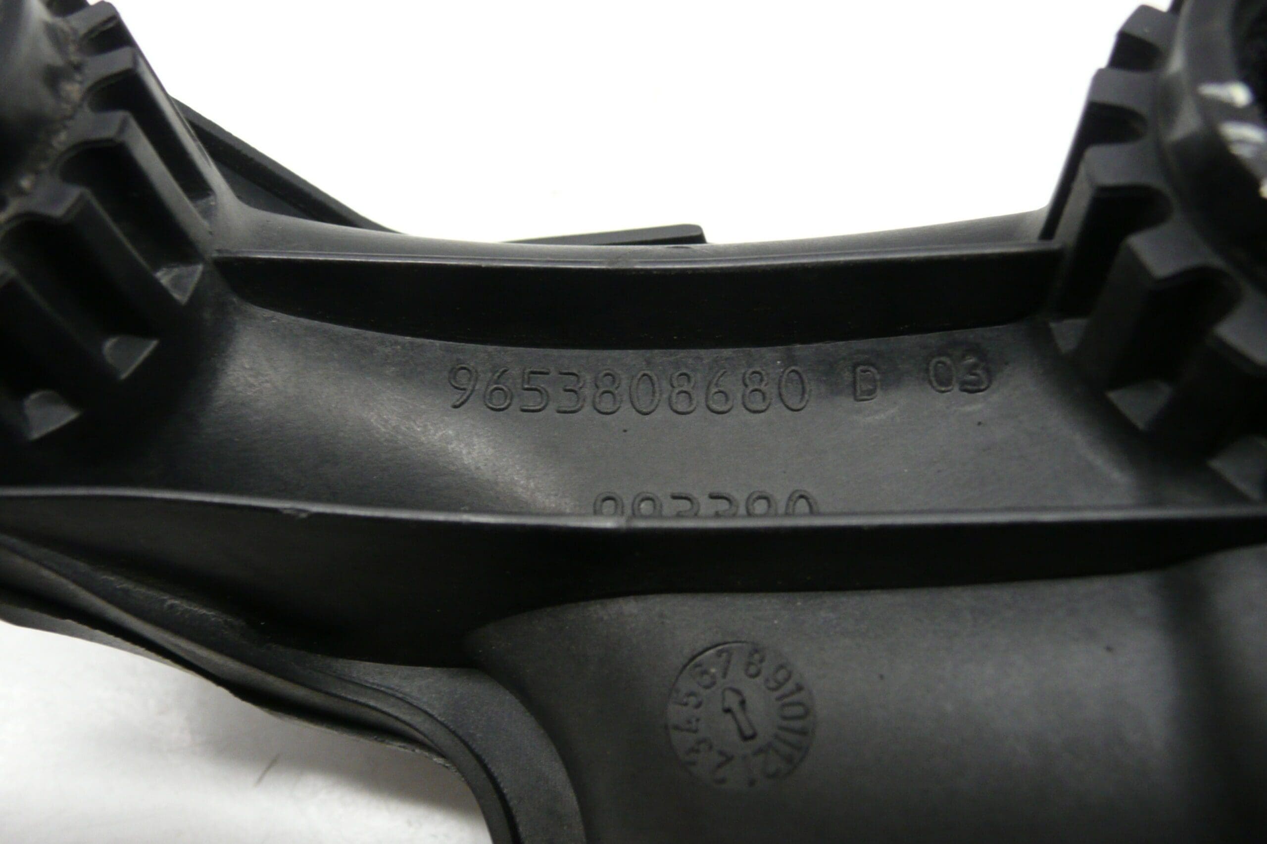 Luftindtag 1.6 HDI Citroën Peugeot 9653808680 9684941780 0361N3