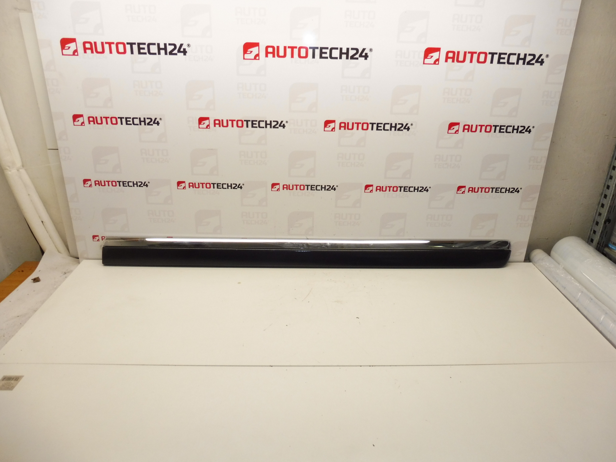 Venstre bagdørsliste Citroen C8 Peugeot 807 EYJ 1401029977 8546W2