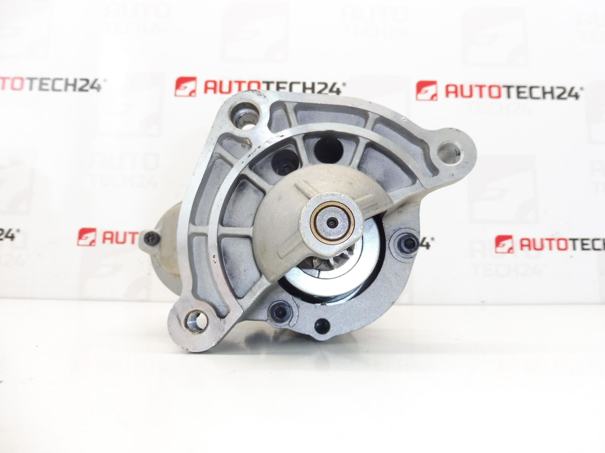 Starter Hella Citroën Peugeot 8EA011610441