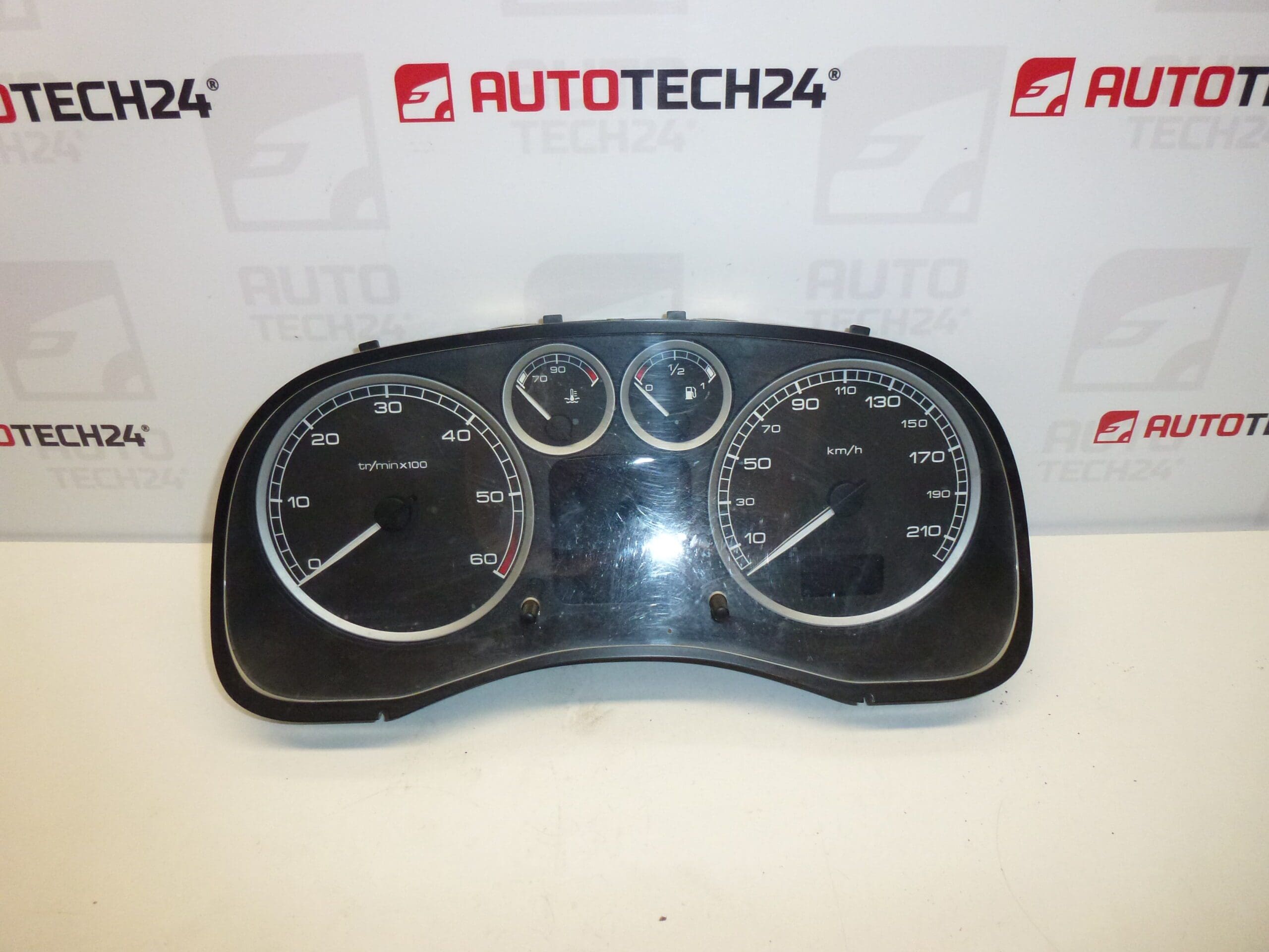 Speedometer Peugeot 307 168 tusind km 9651299680 6104ZS