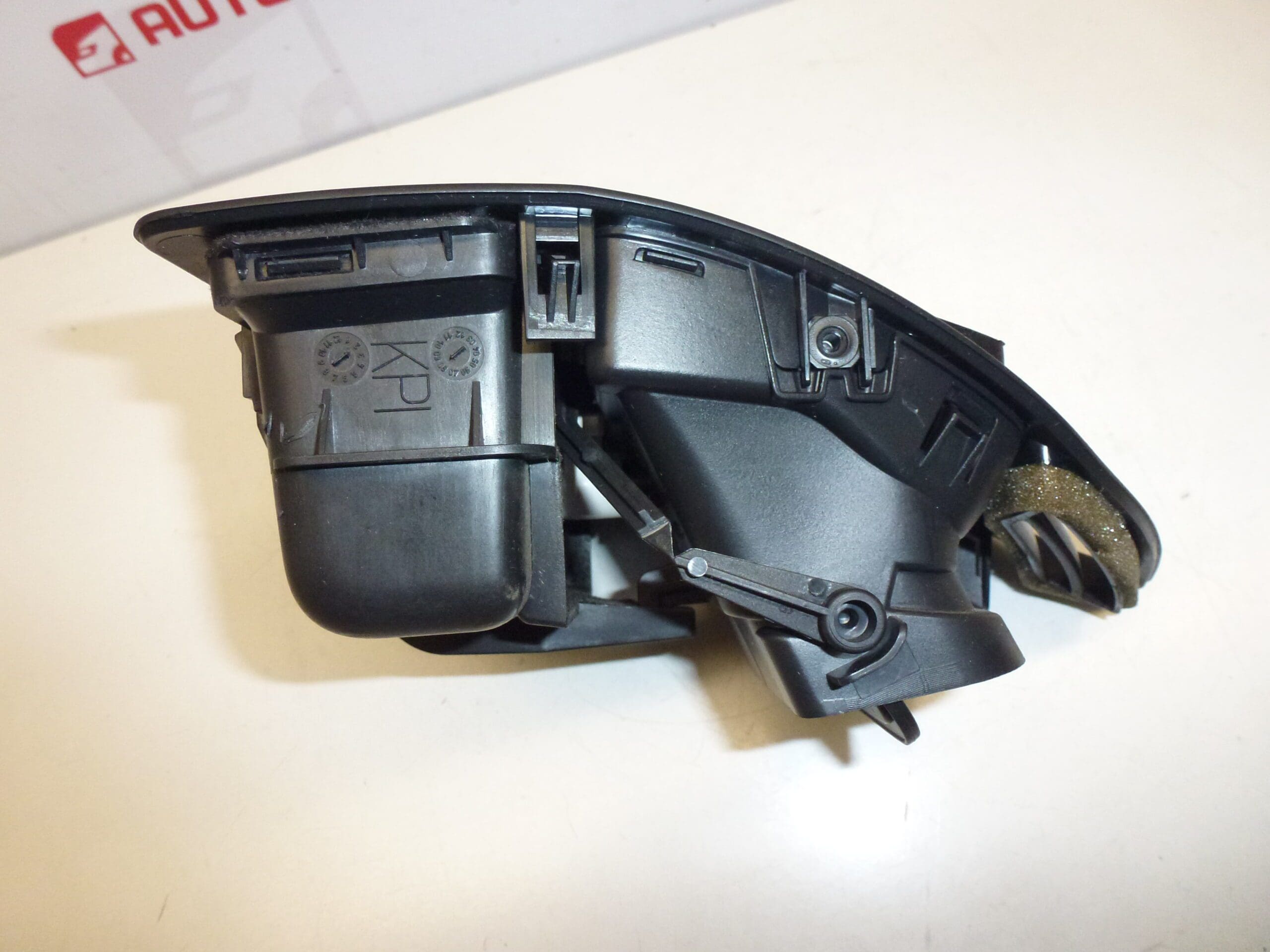 Luftventil venstre Citroën C4 9649598677 9649598977 8265N7