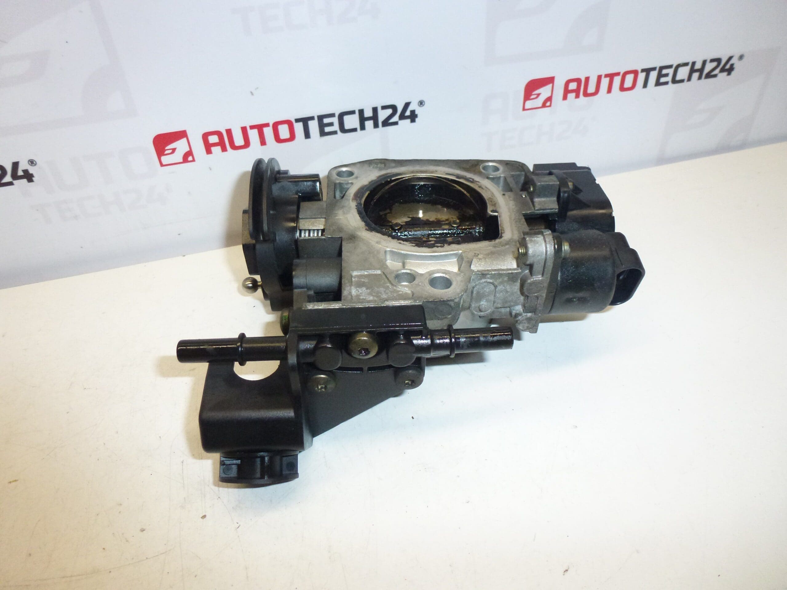 Gasspjæld Citroën Peugeot 1.8 og 2.0 1635R4 1635V1