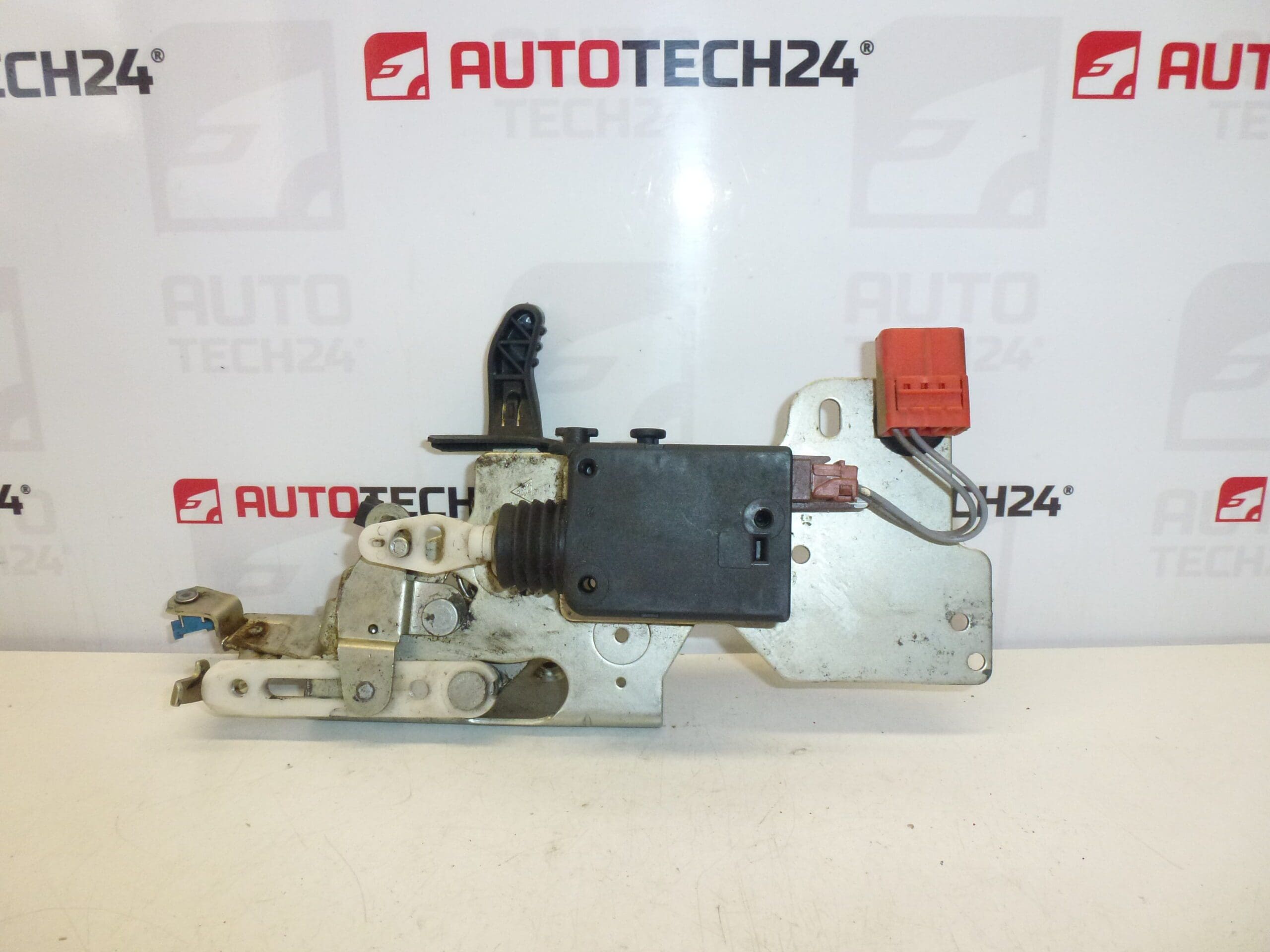 Venstre dørlås Citroën Berlingo II 8726F5