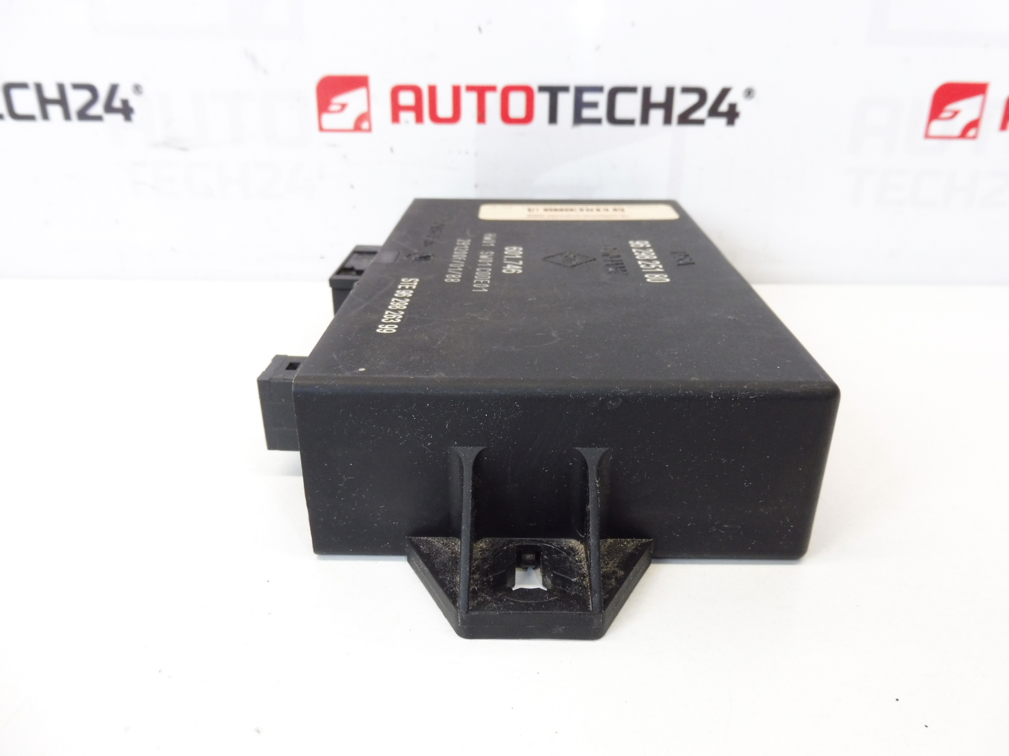 ECU parkeringsassistent Citroën 9629825180 601.746