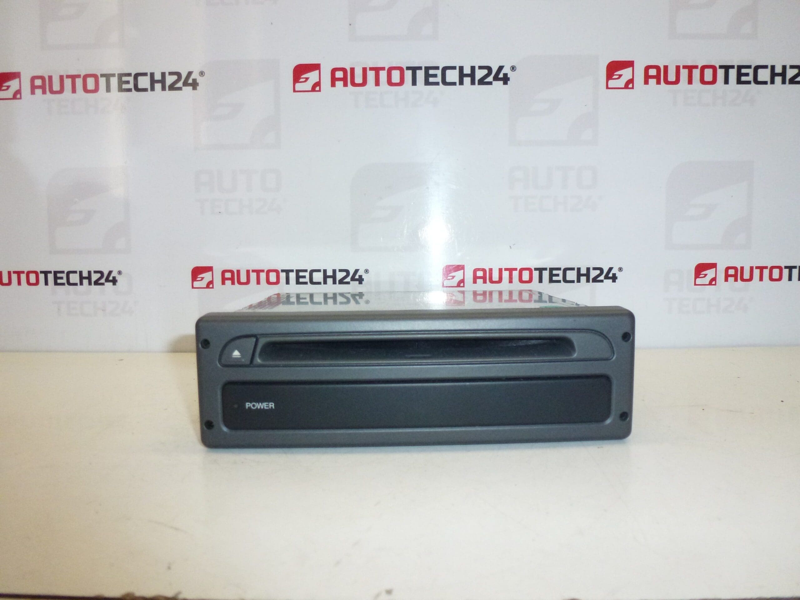 Citroën Peugeot navigationslæser 9644987380