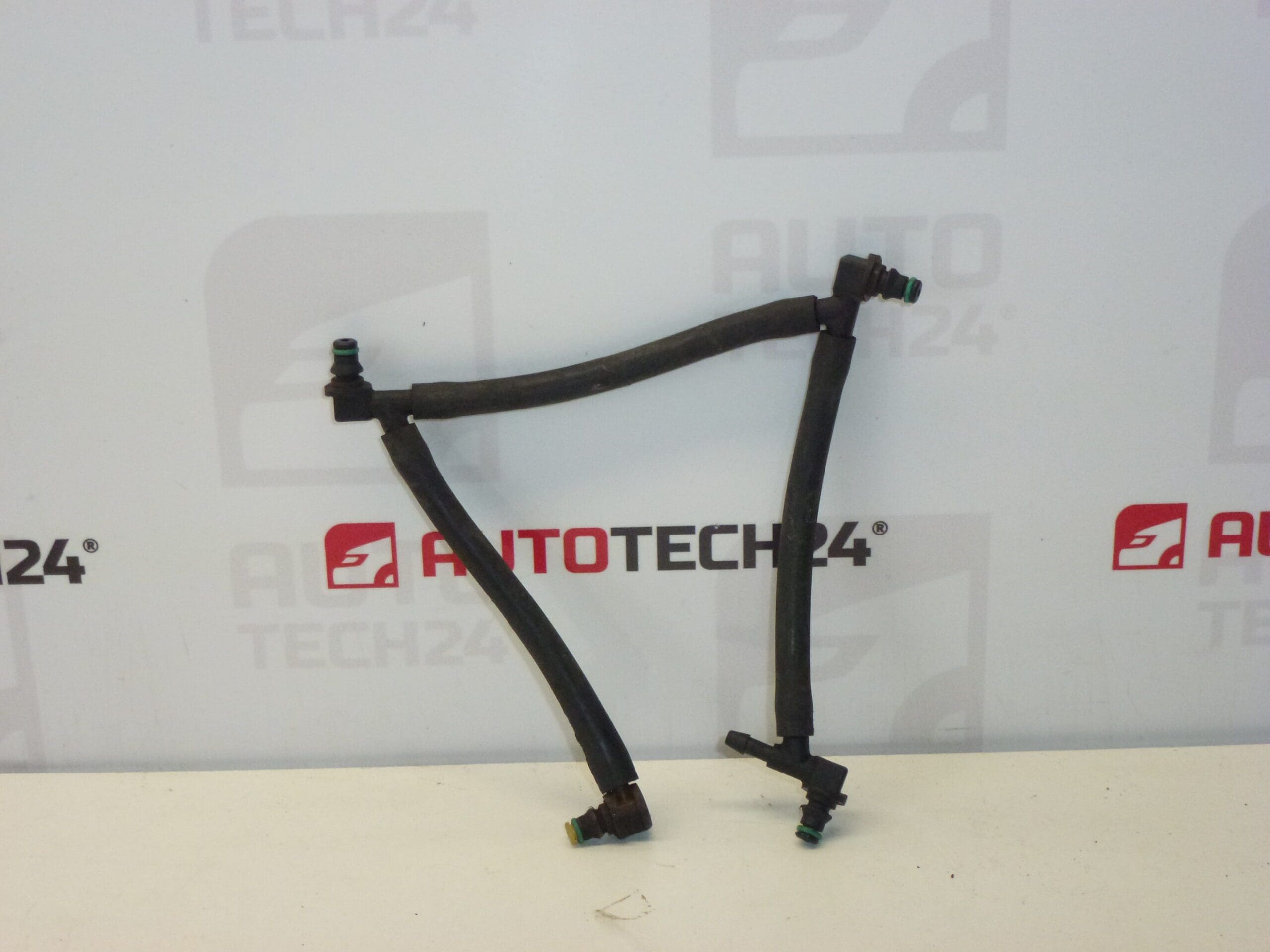 Overløbsslanger Citroën Peugeot 1574Q1