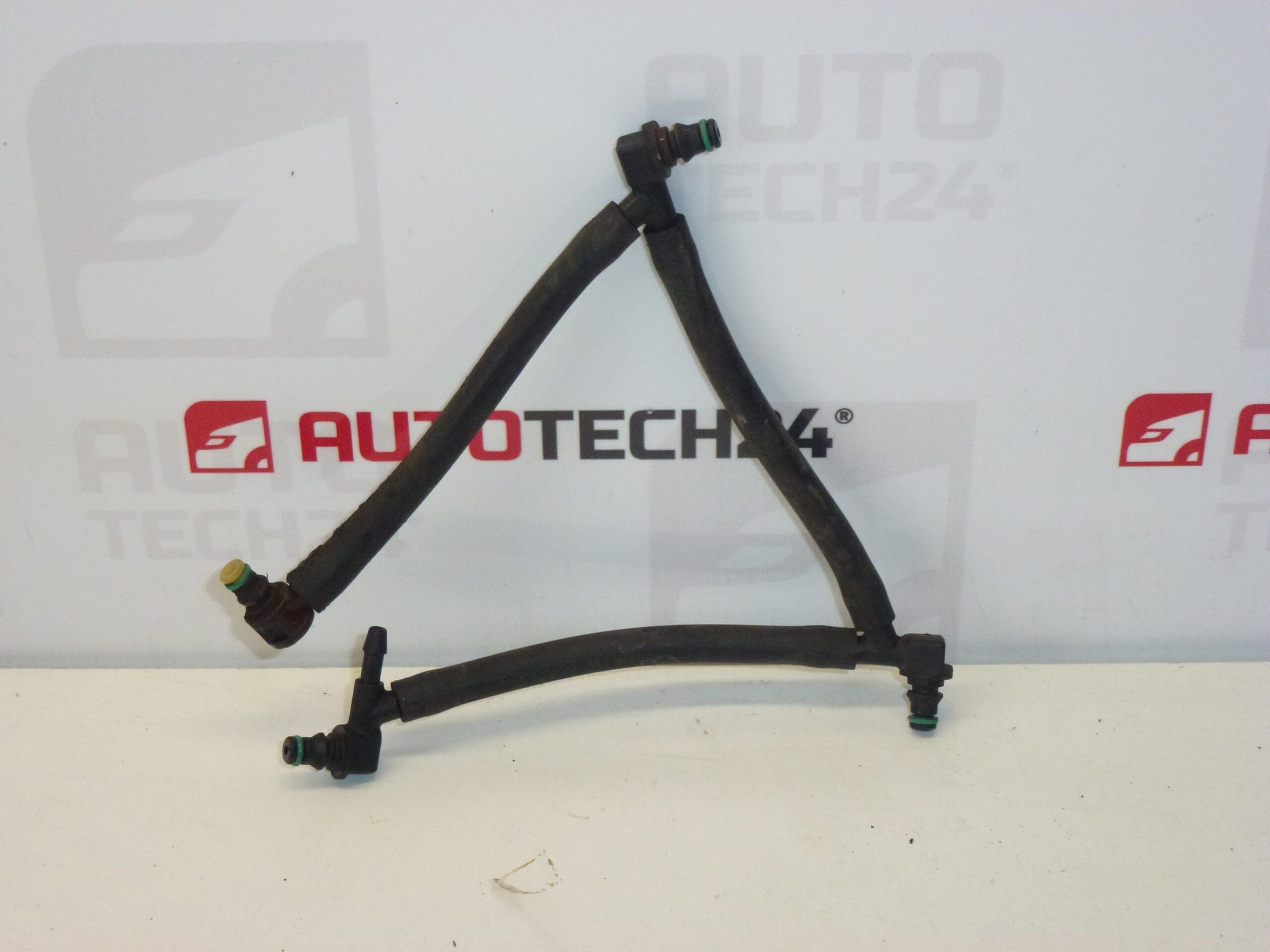 Overløbsslanger Citroën Peugeot 1574Q1