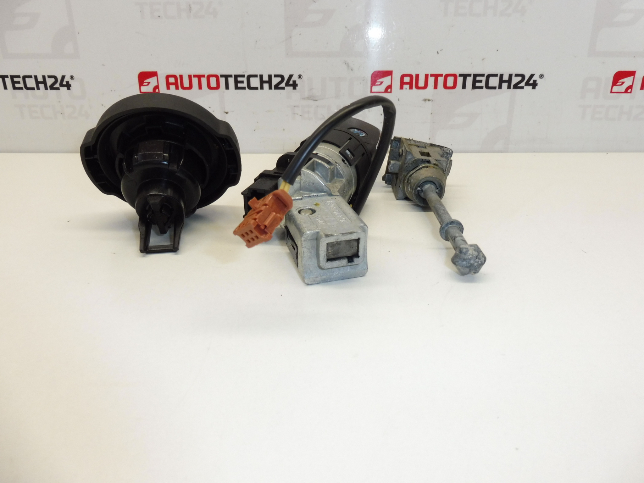 Sæt med låse og 1 nøgle Citroën Peugeot 4162KF 1609233980 1606423680