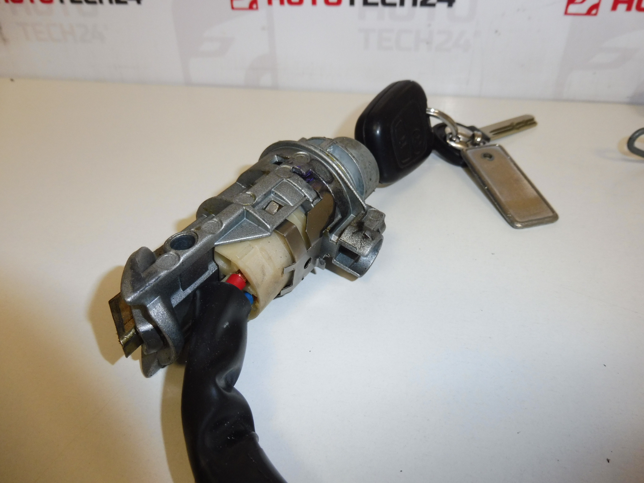 Sæt med låse + 1 nøgle Peugeot 406 4162Z8 4162Z6