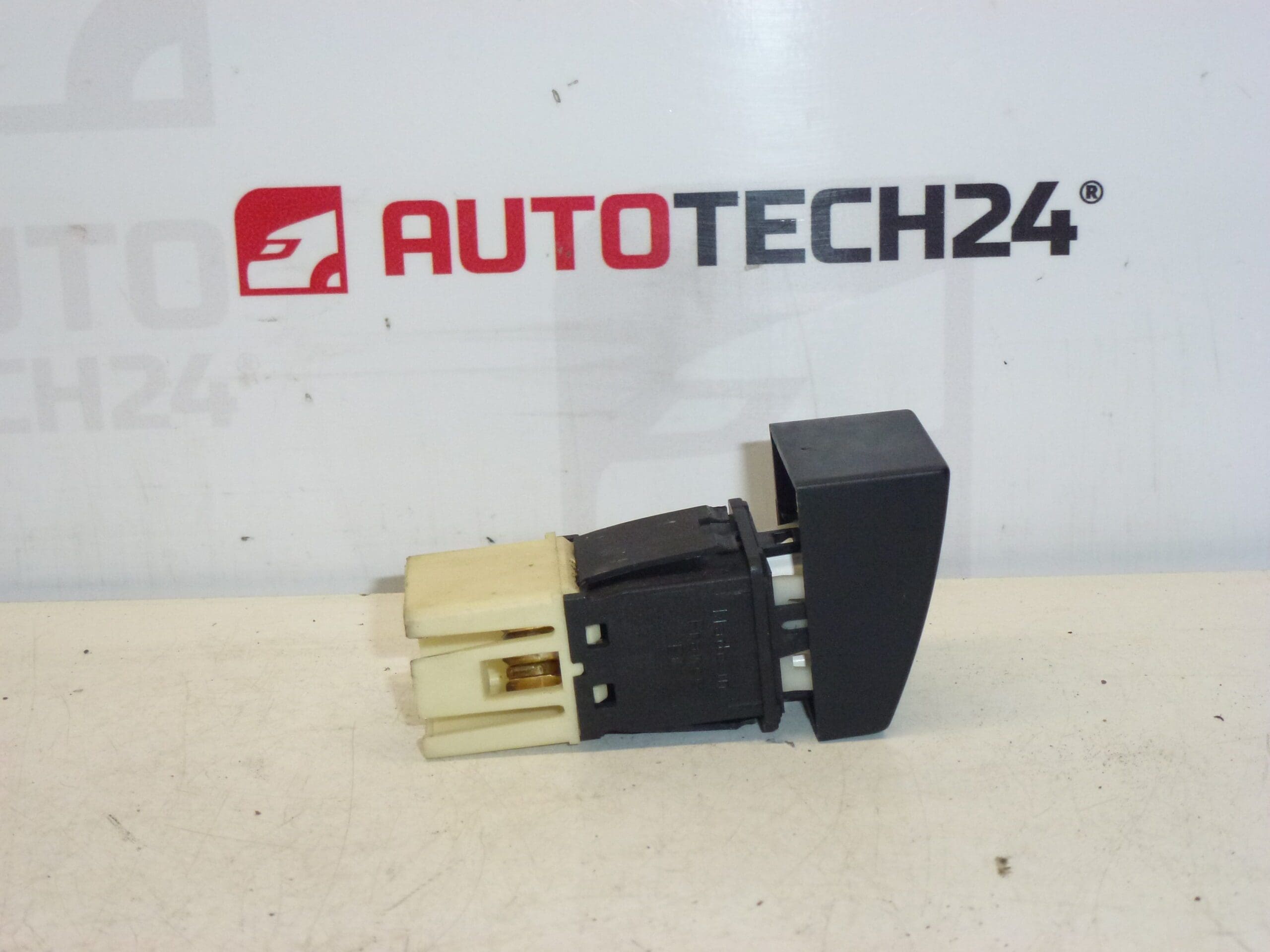 ESP kontakt Peugeot 406 6554K6