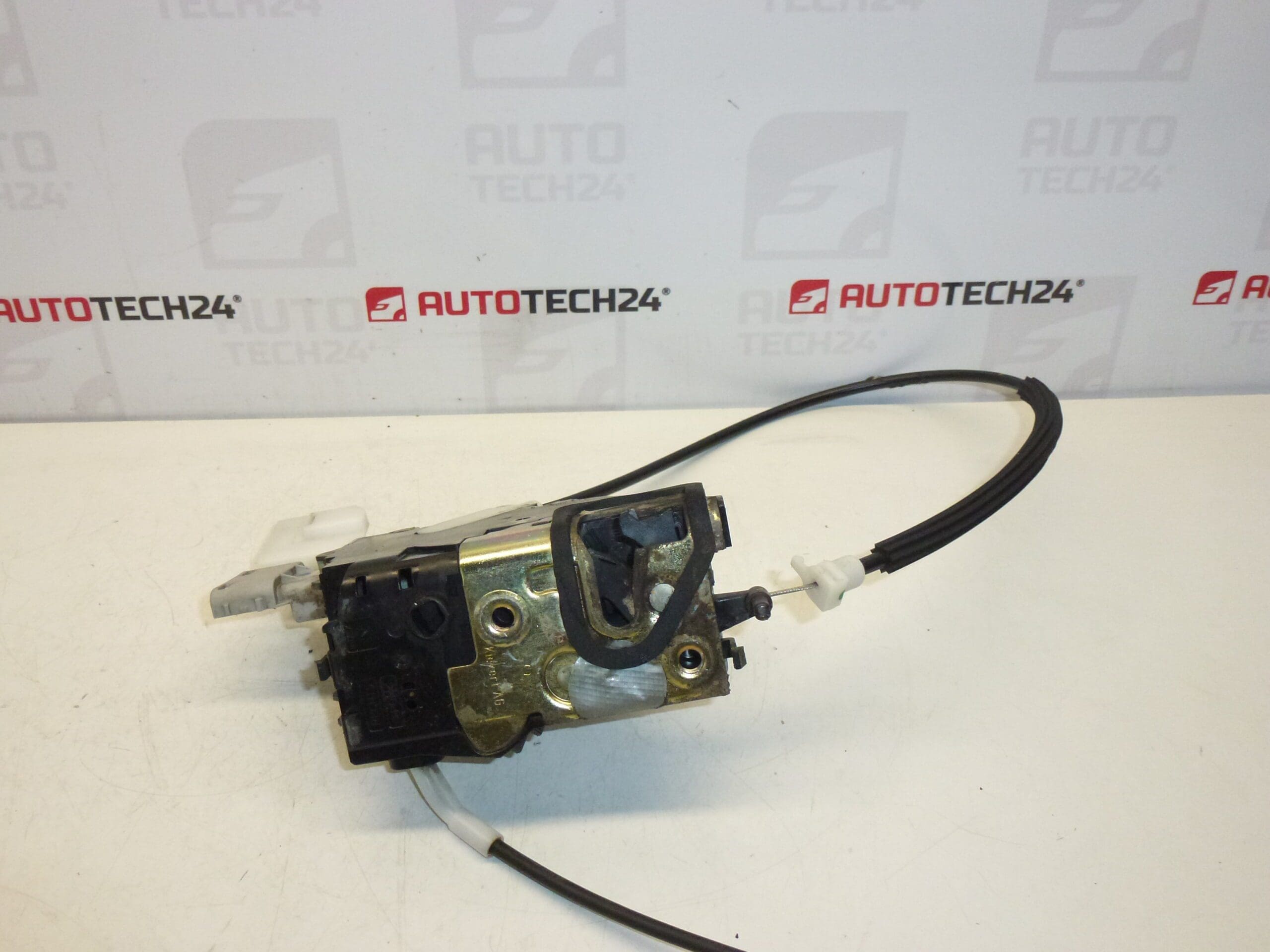 Højre fordørslås Peugeot 407 9656633180 9136CL