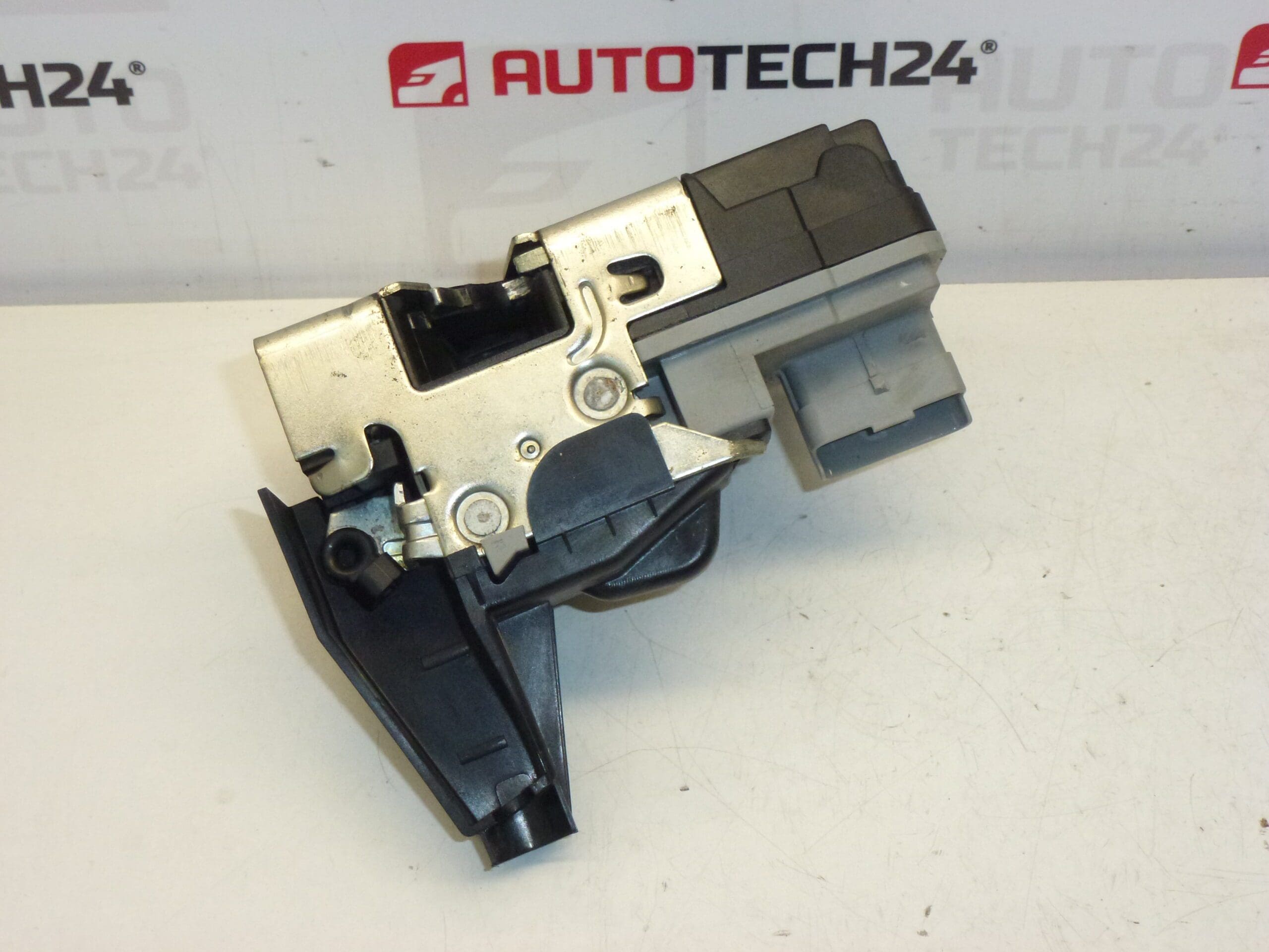 Venstre hoveddørchauffør Peugeot 307 9135Z0