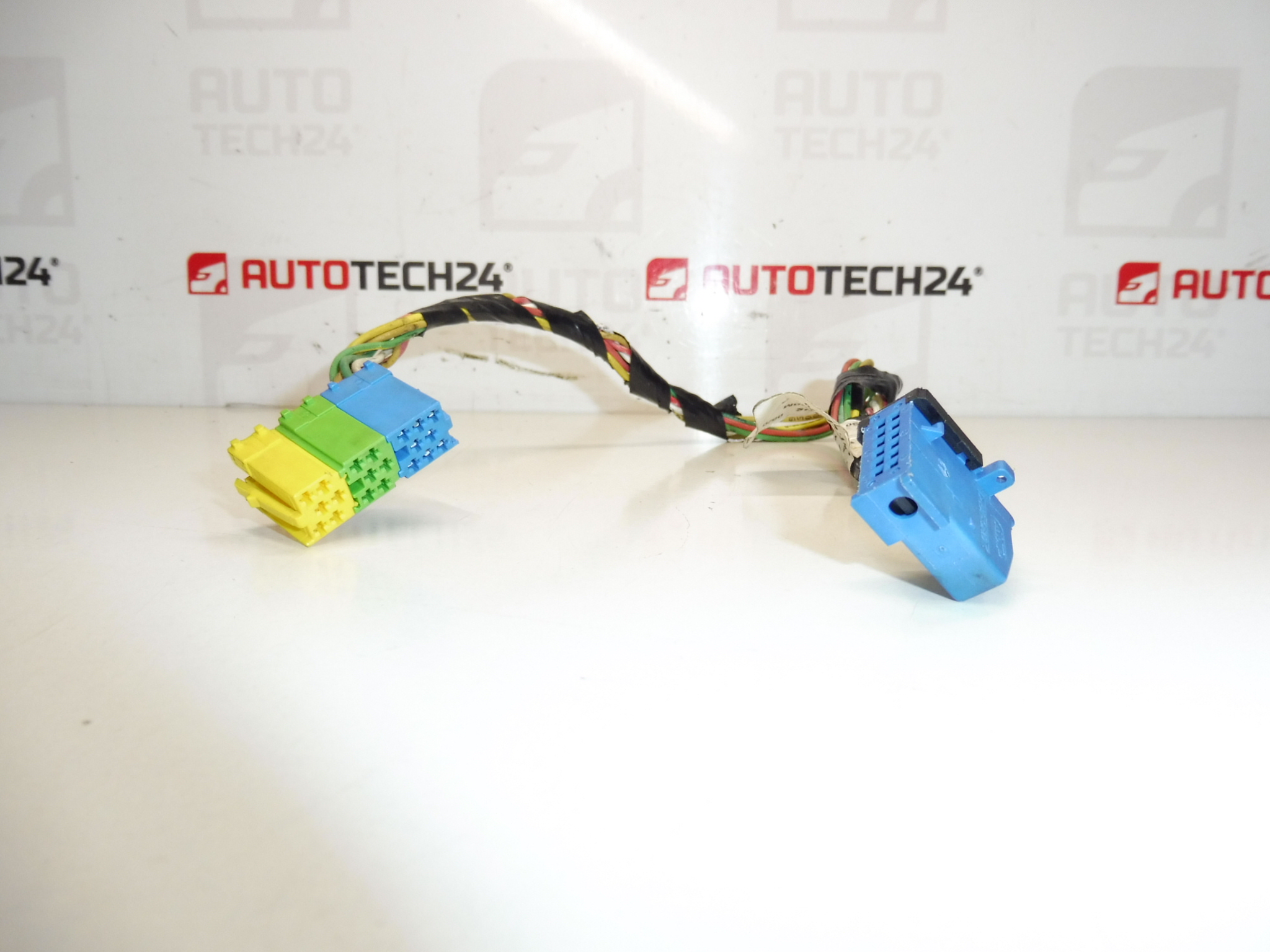 Citroen Peugeot CD-skifter sele 9642532680