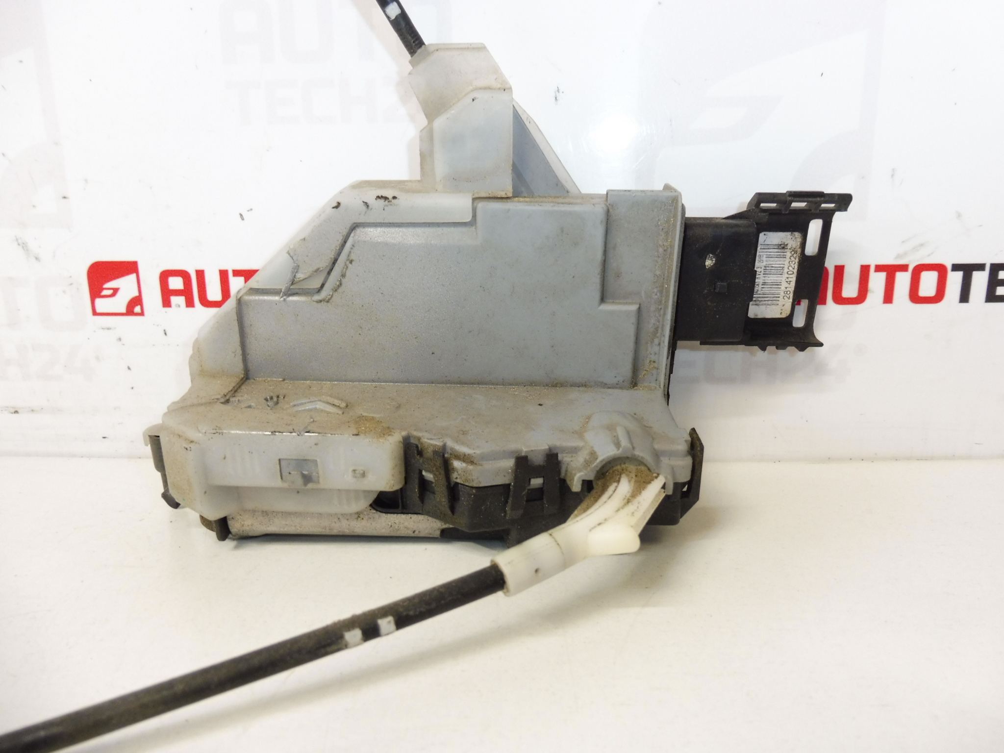 Højre bagdørslås driver Peugeot 5008 9800624180 9138AC