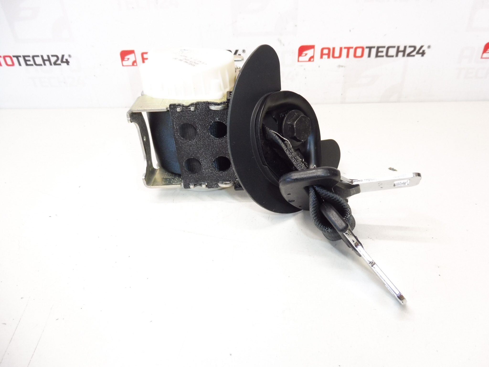 Midter bagsæde sele Peugeot 5008 34058194A 8975SK