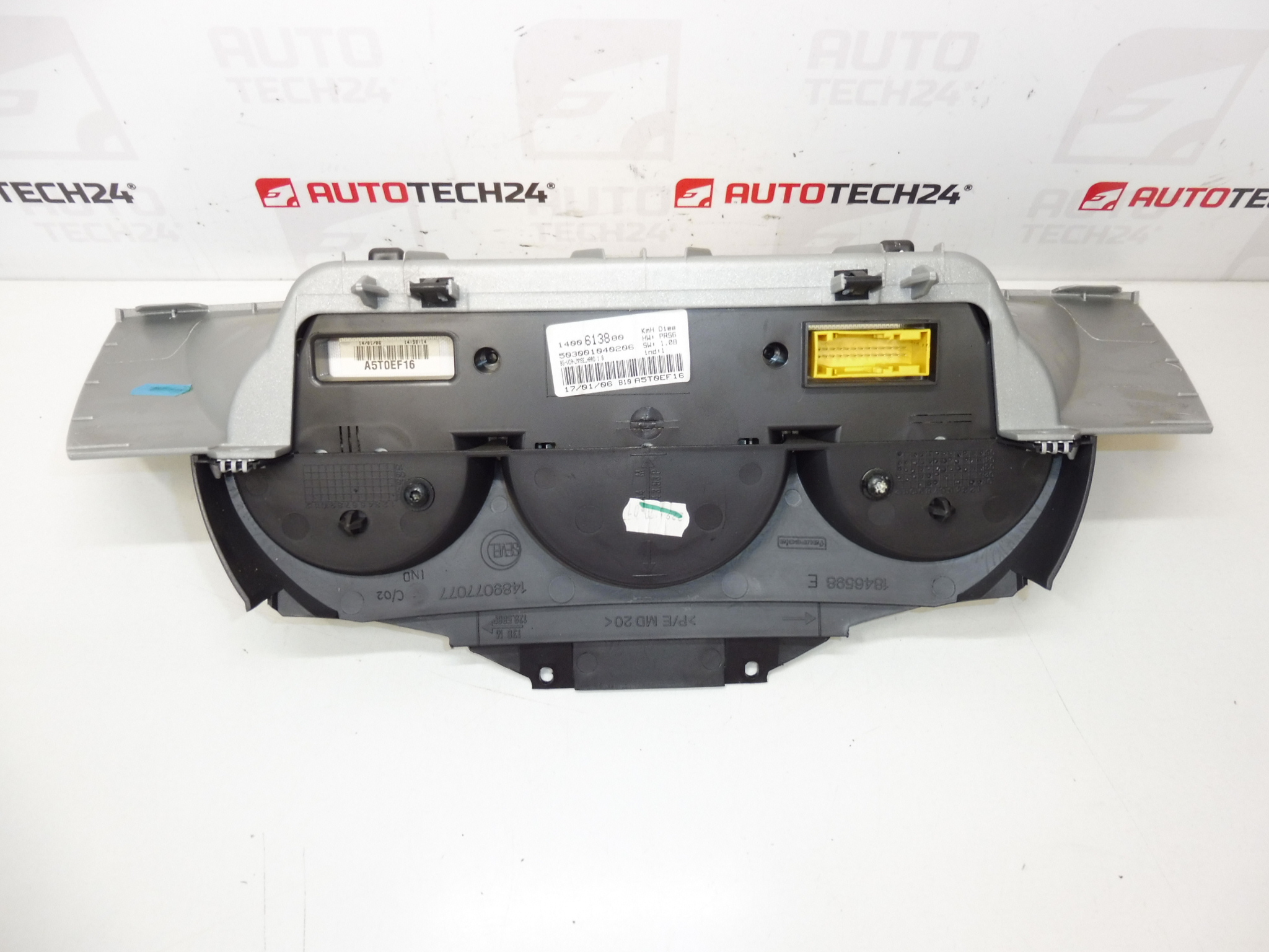 Speedometer Citroën C8 Peugeot 807 1400613880 6105XG