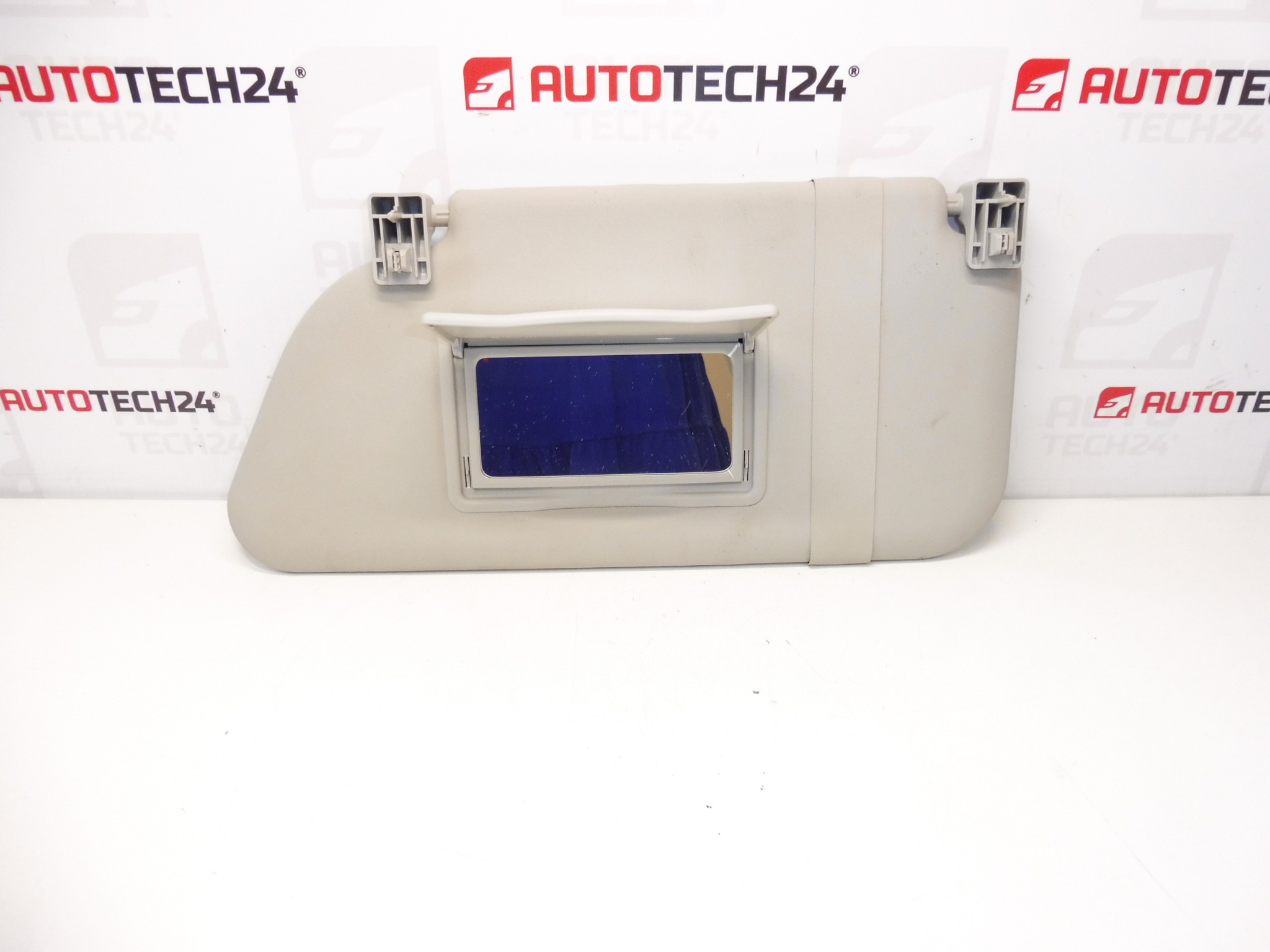 Peugeot 1007 førersolskærm 8143JN