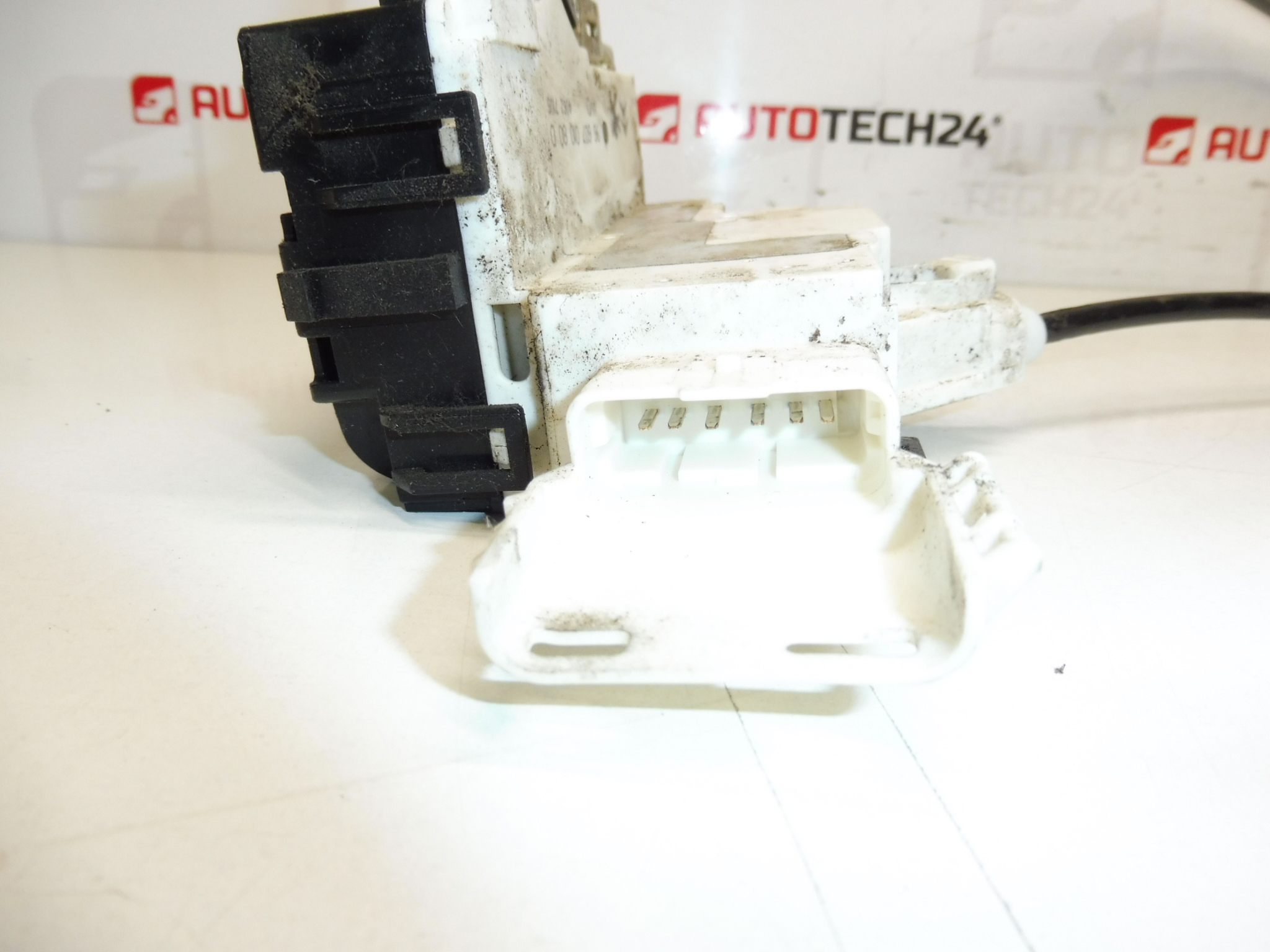 Passagerdørlås Peugeot 1007 9646010280 9660701080 9681333880 9136AP