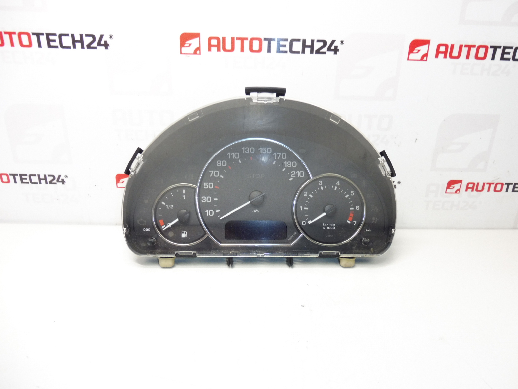 Speedometer med alarmer, kilometertal 102000 km Peugeot 1007 9658241580 610652