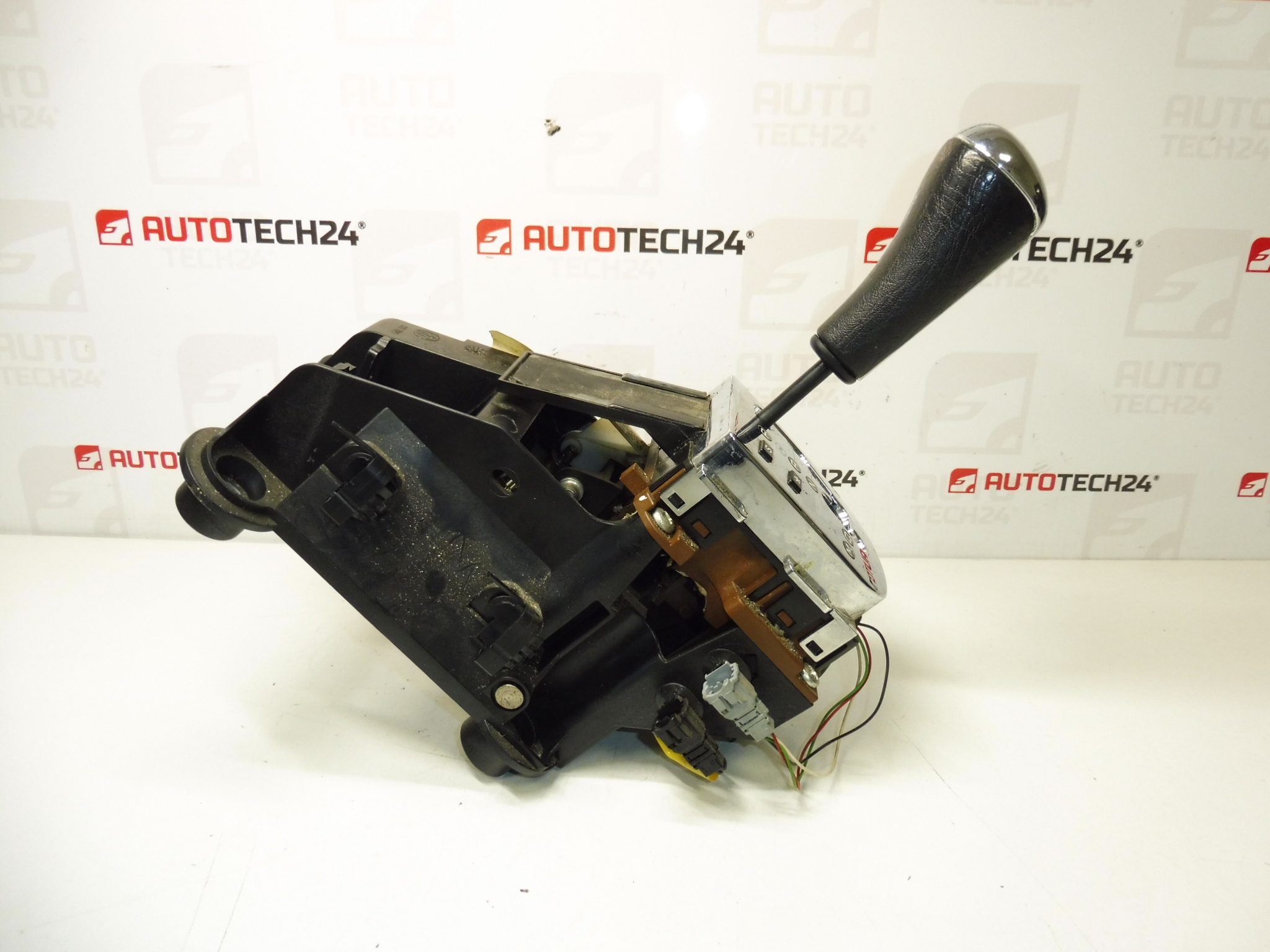 Automatgearkasse Peugeot 307 Citroen C4 9681946280 2400EK