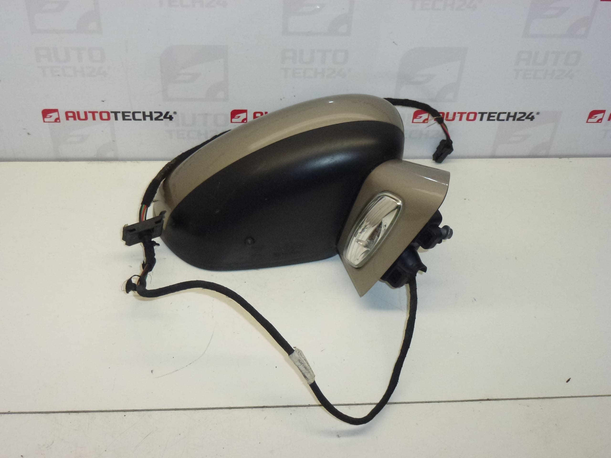 Højre sidespejl Citroën C4 KCH 9687130977 8154EH