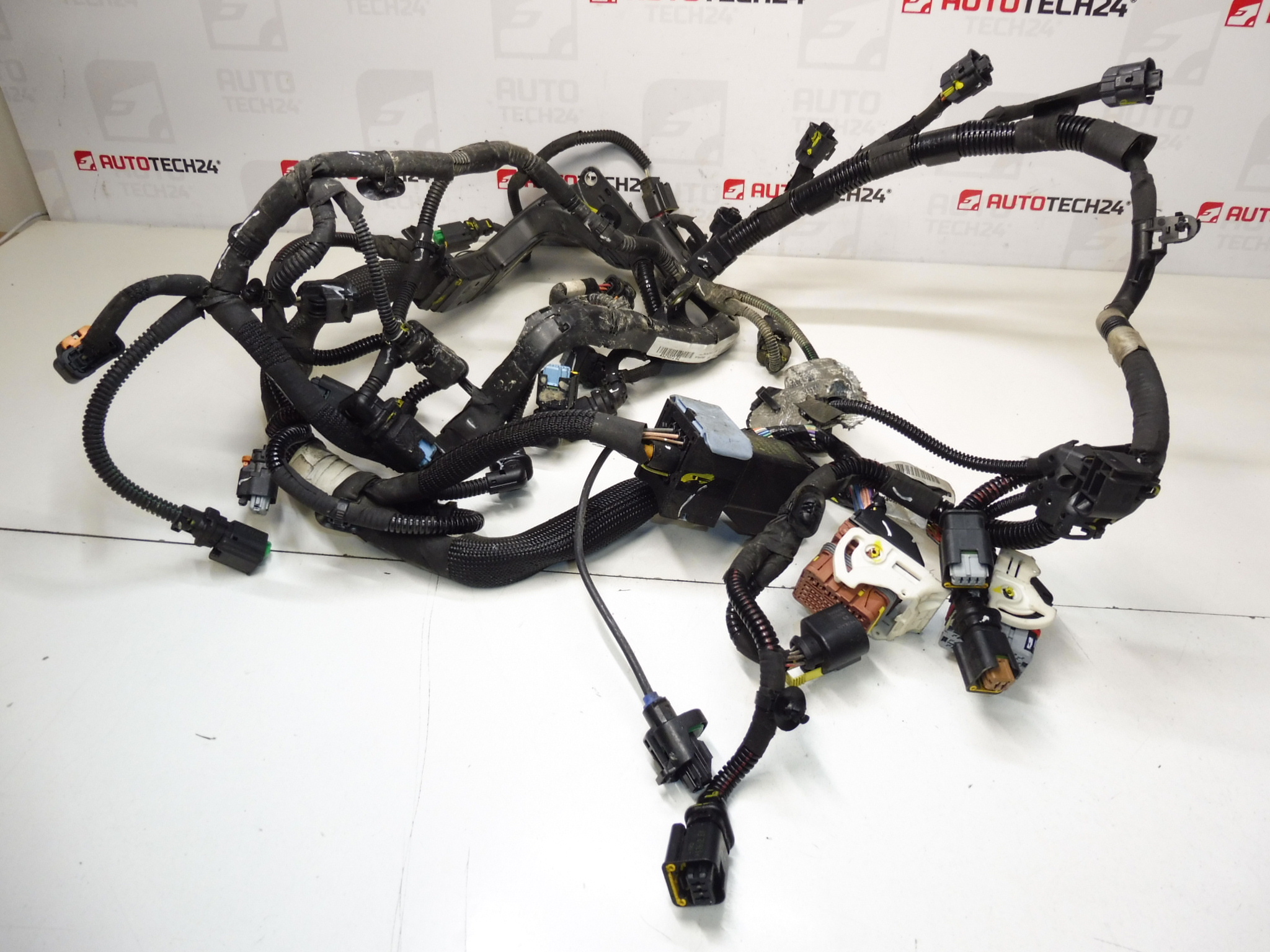 Hovedmotorenhed Citroën Peugeot 1.6 HDI 9803029180 9678305680