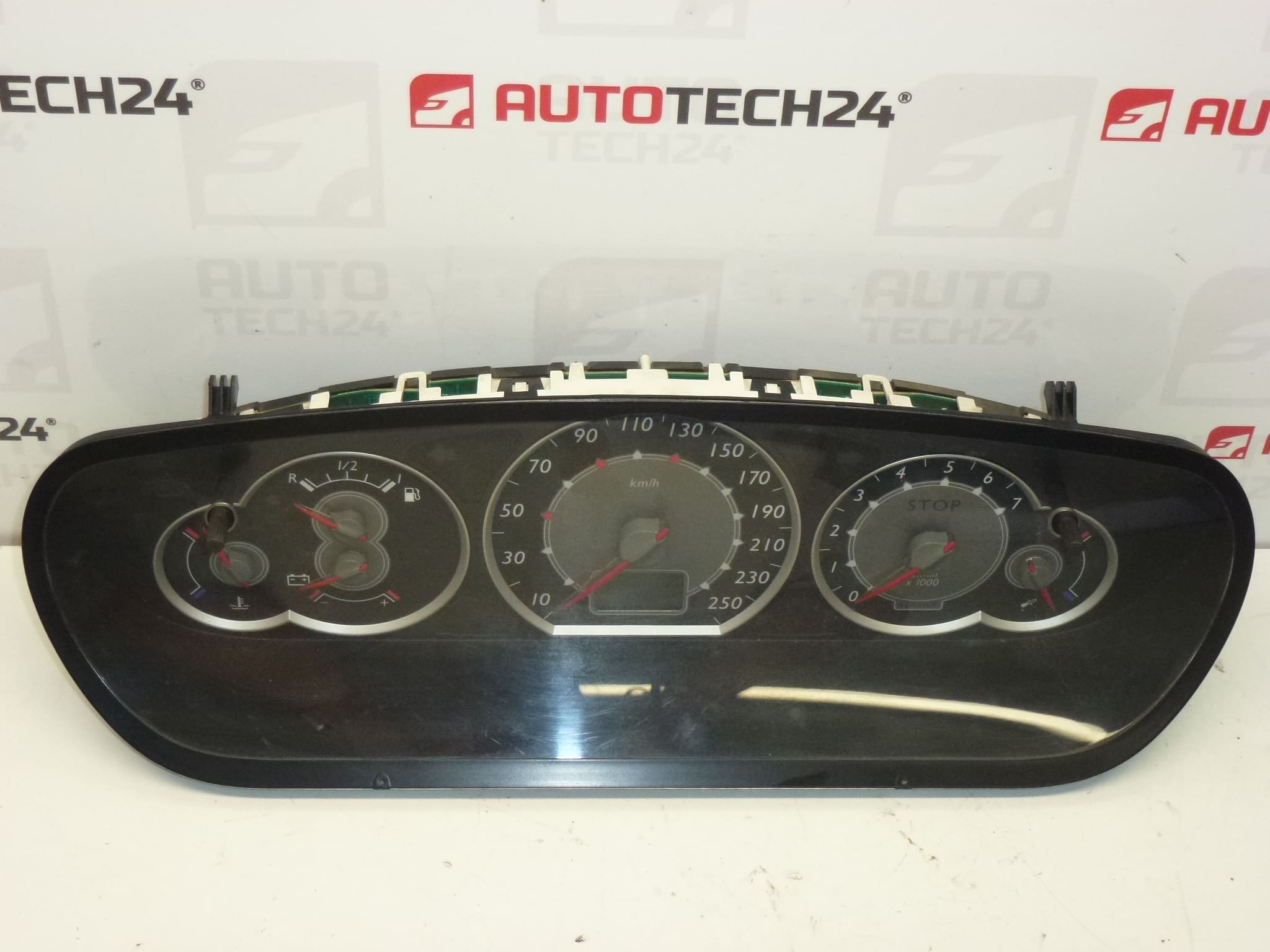 Speedometer Citroën C5 II kilometertal 241 tusind km 9655608780 610319