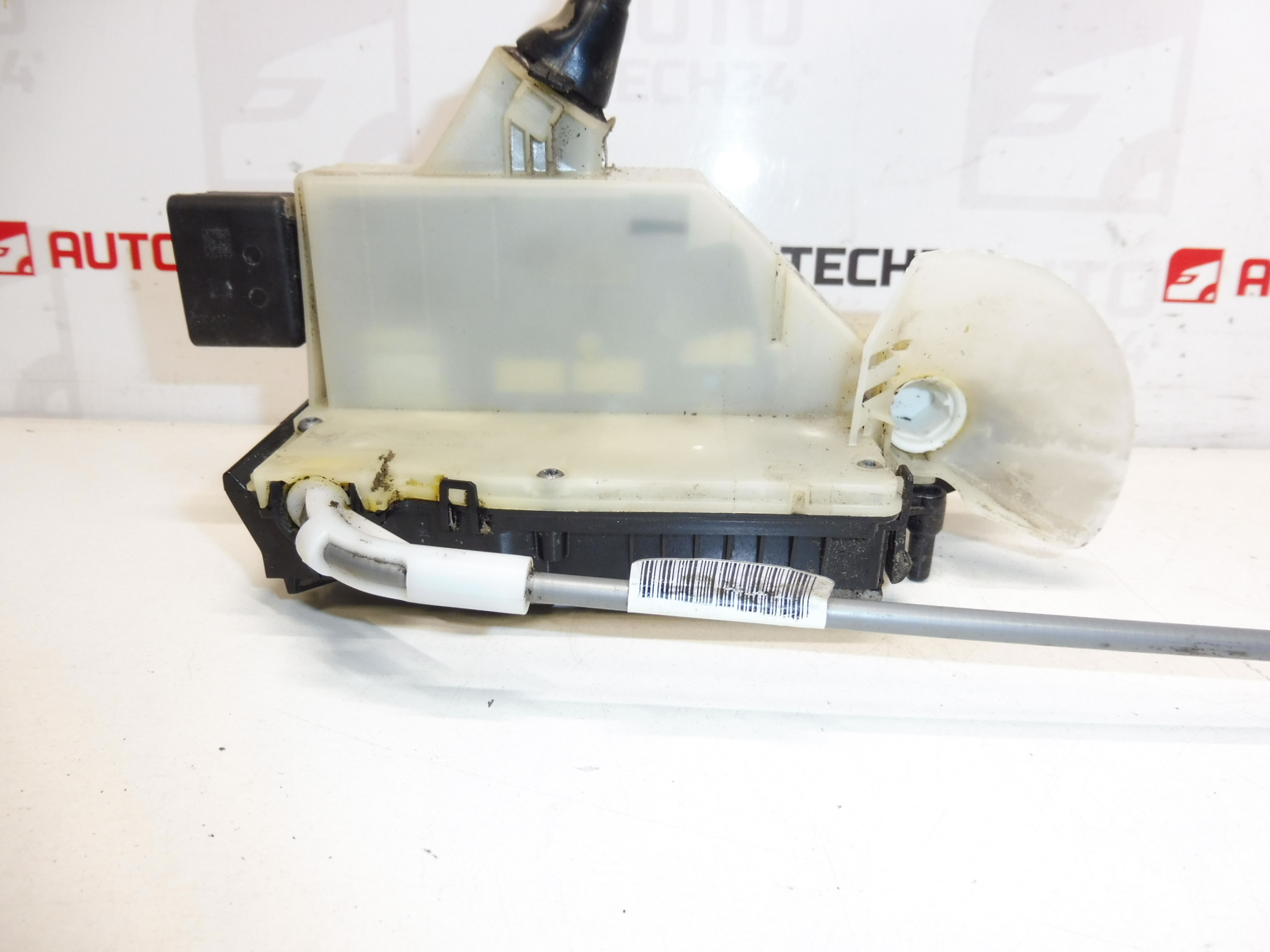 Venstre fordørslås Citroën C4 DS4 5-dørs 9685351380 9135HQ