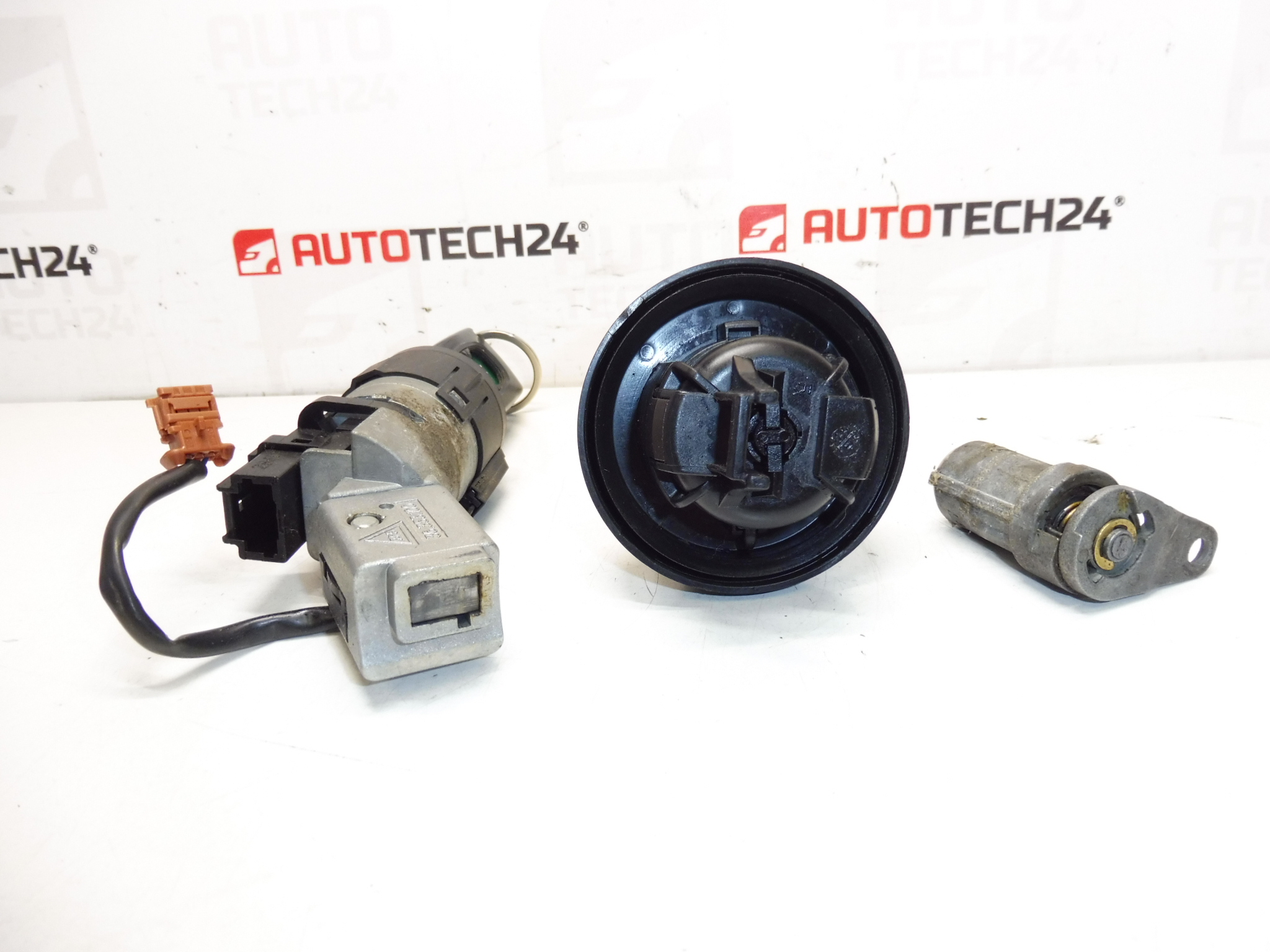 Låsesæt 2 nøgler Peugeot 307 4162GA 4162KG