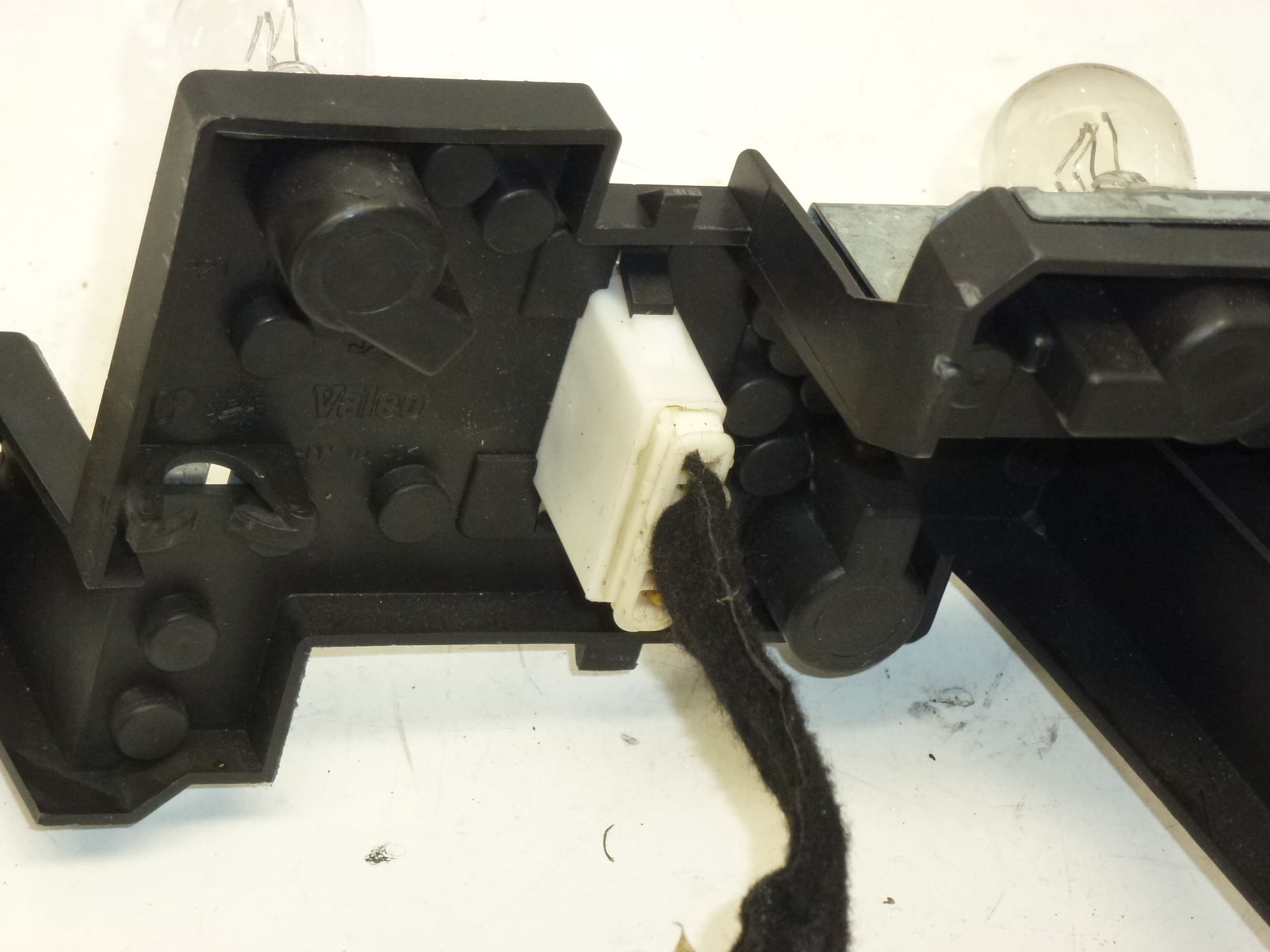 Fatning med ledninger til venstre baglygte Peugeot 407 sedan 6350GE