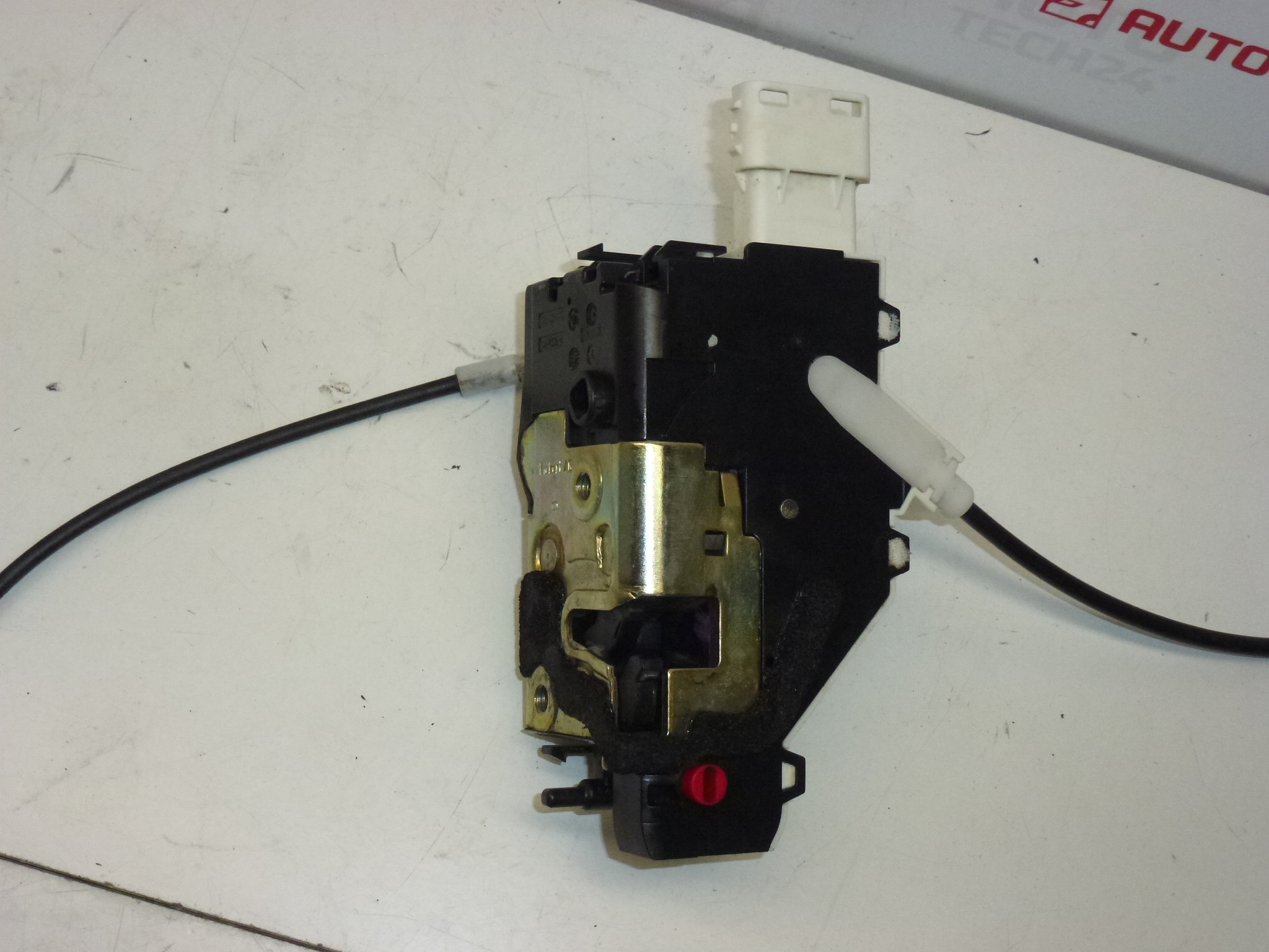 Højre bagdørslås Peugeot 407 9681337280 9138N7