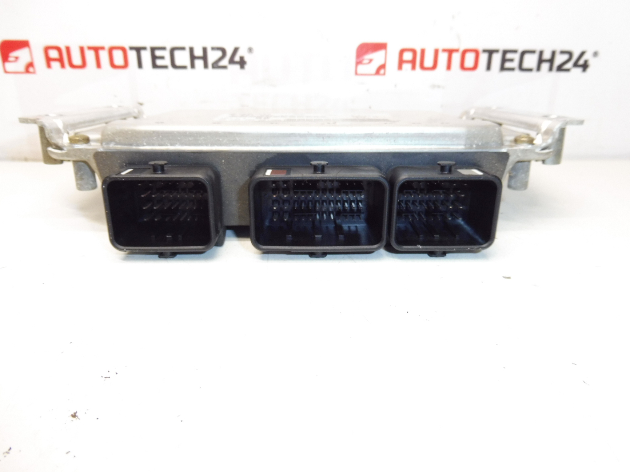 ECU Bosch ME7.4.4 0261207474 9643840680
