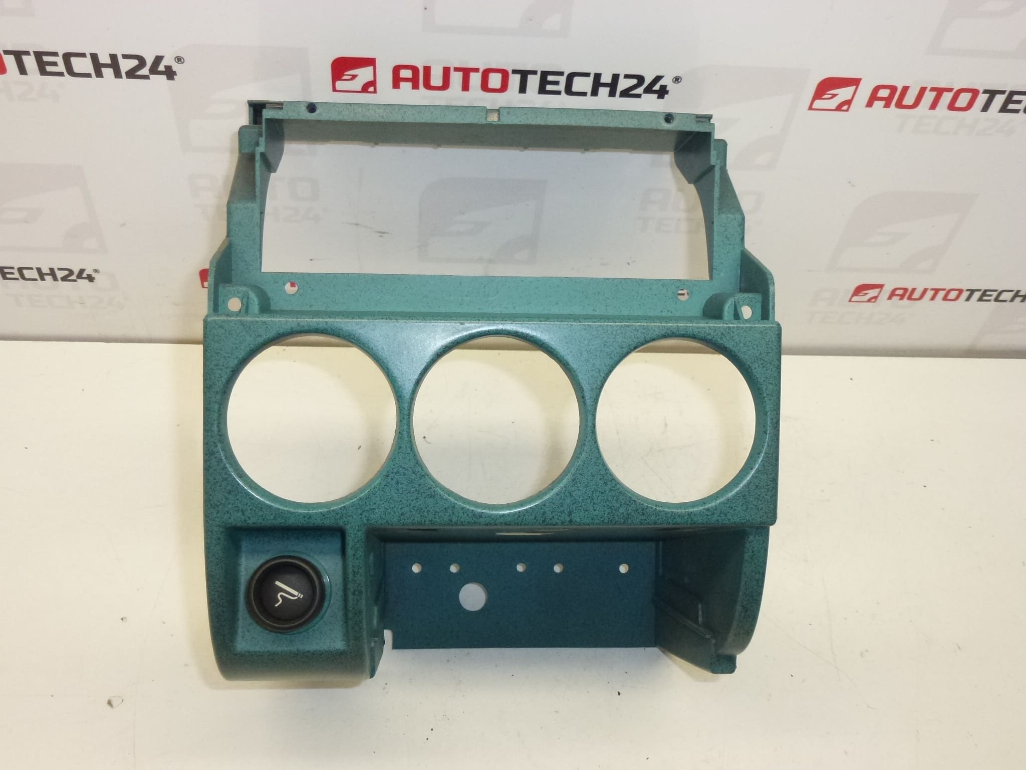 Dashboardpanel Citroën Berlingo I og Peugeot Partner I 9602991677 8203LA