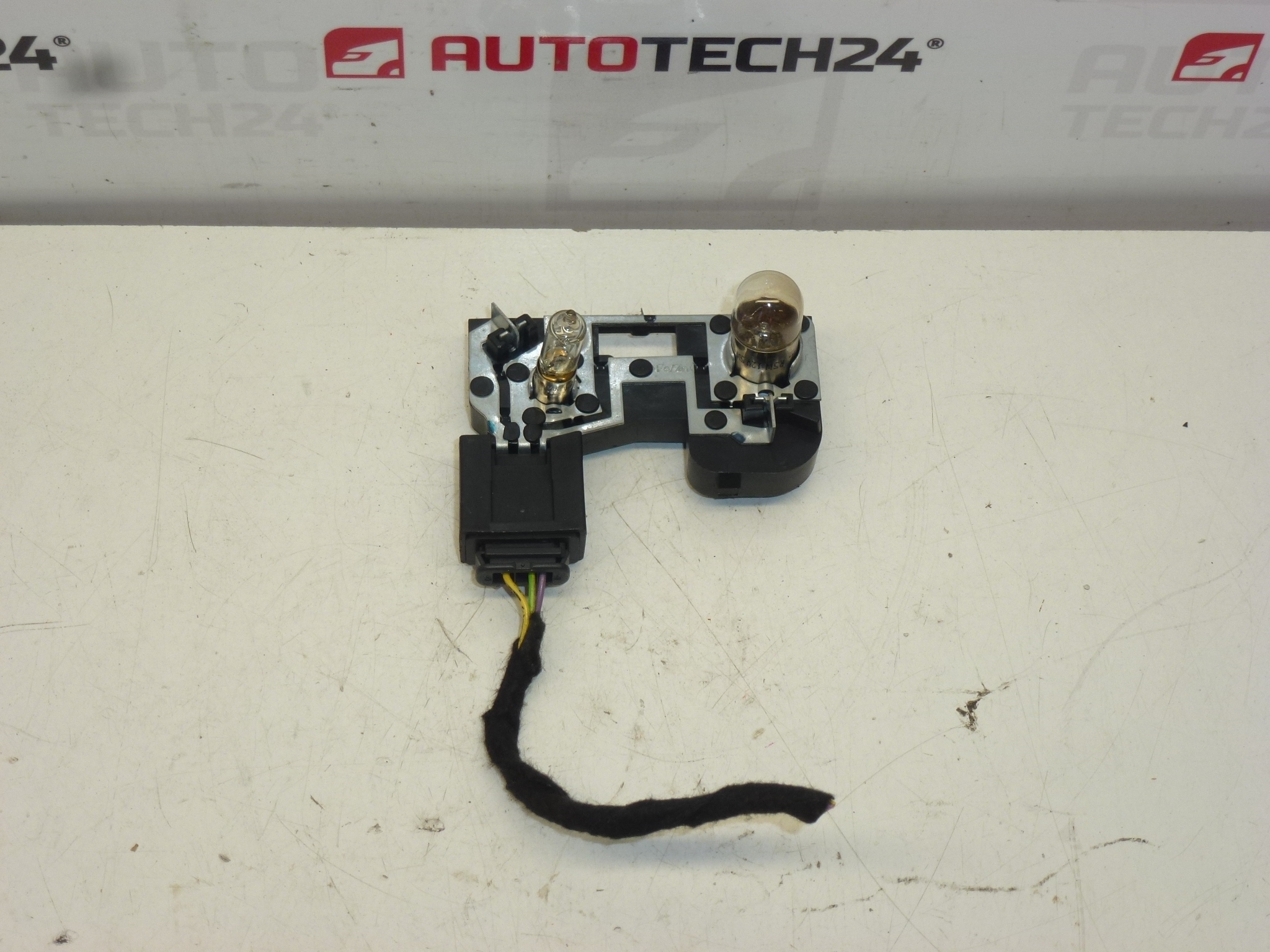 Fat til venstre baglygte indvendig Citroën C5 X7 sedan 6351EX