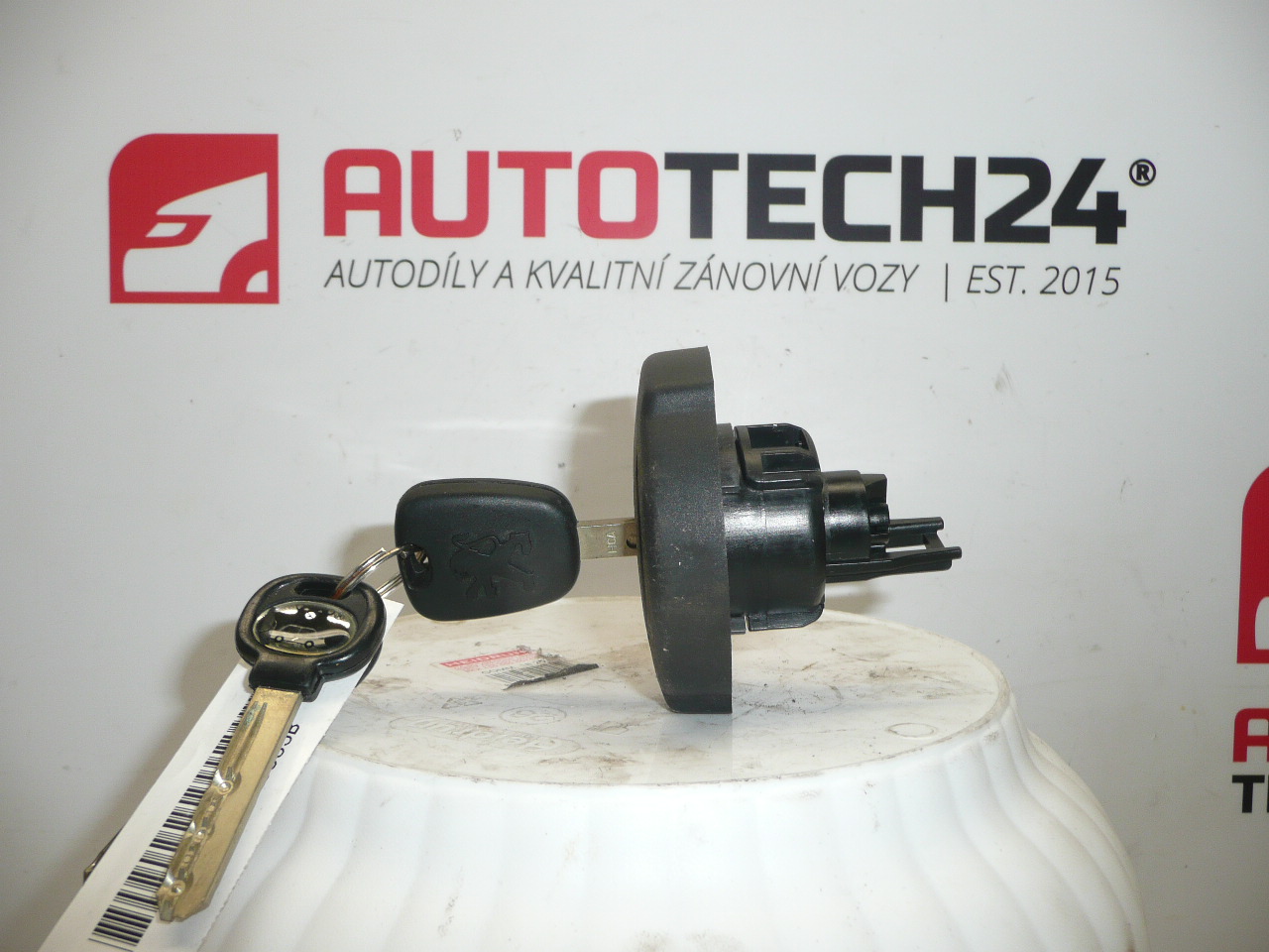 Tankdæksel med nøgle Citroën Peugeot 1508L7