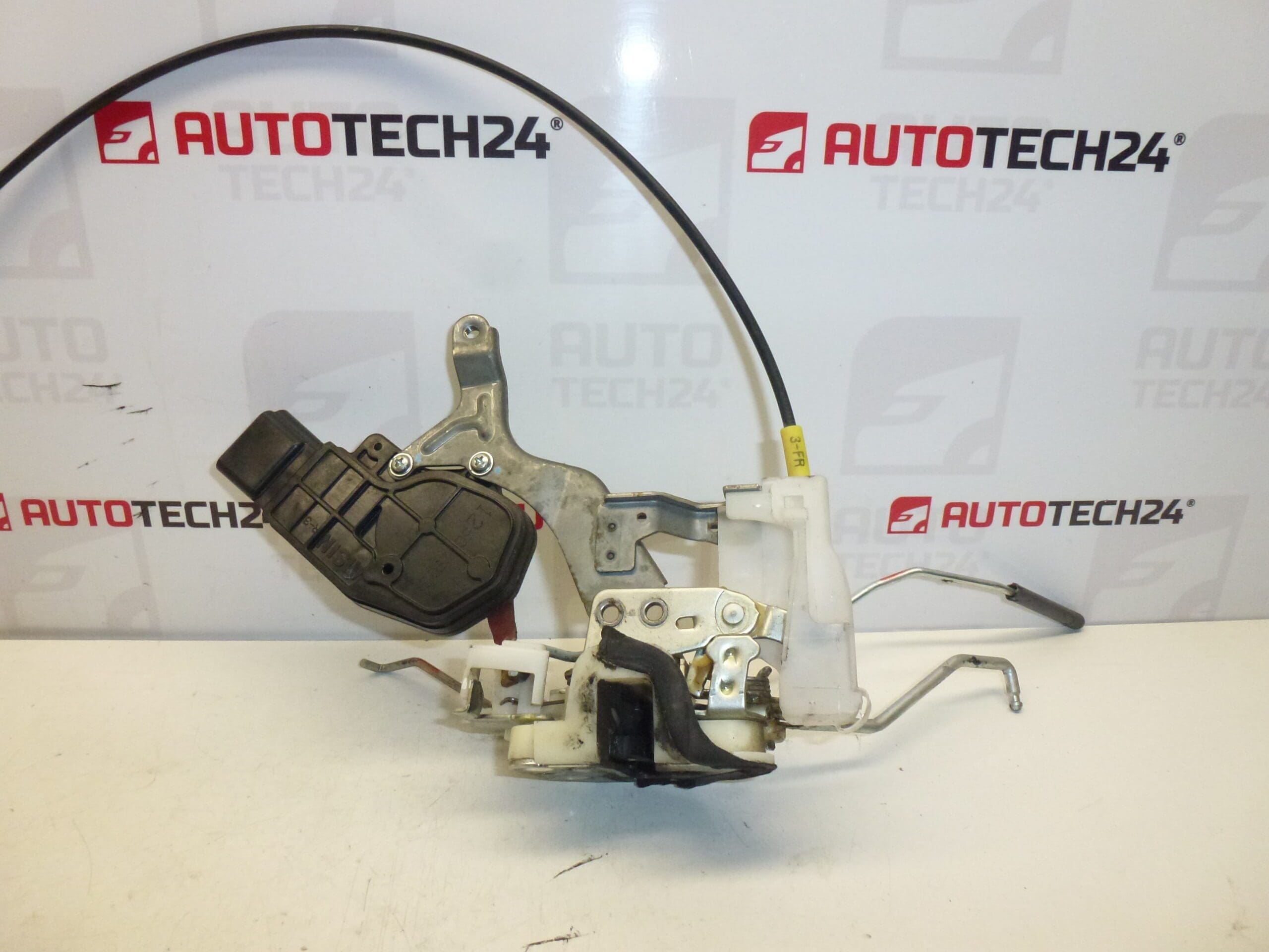 Højre dørlås Citroën C1 Peugeot 107 9136V1