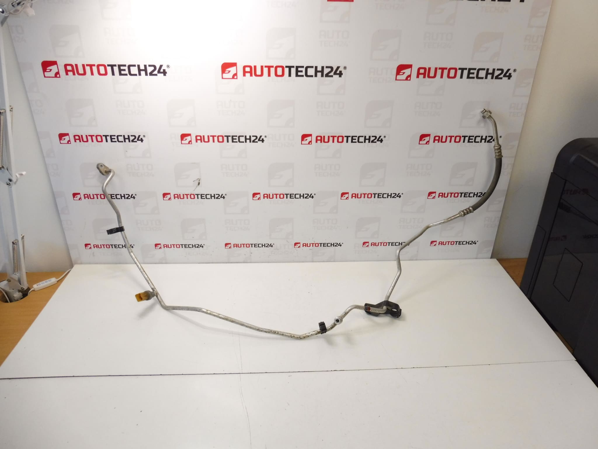 Klimarør Citroën C-ELYSEE Peugeot 301 9676996380