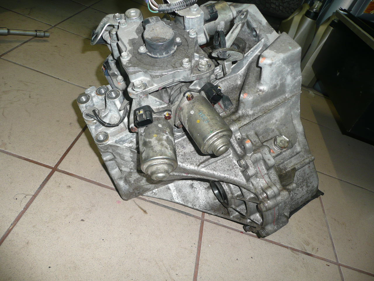 Gearkasse Citroën Peugeot 1.0i sensodrive komplet 2222QF