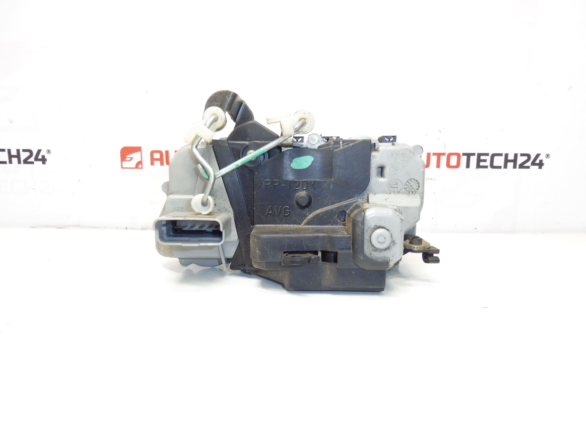 Venstre dørlås Peugeot 307 3-dørs 9135K4