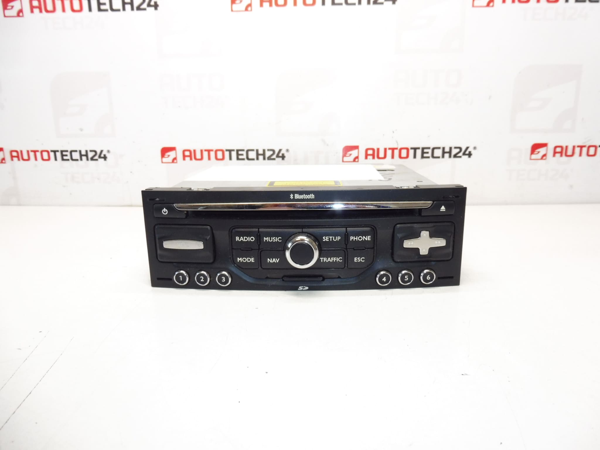 Car Radio Harman Becker RNEG 96778674XT 16096058XT