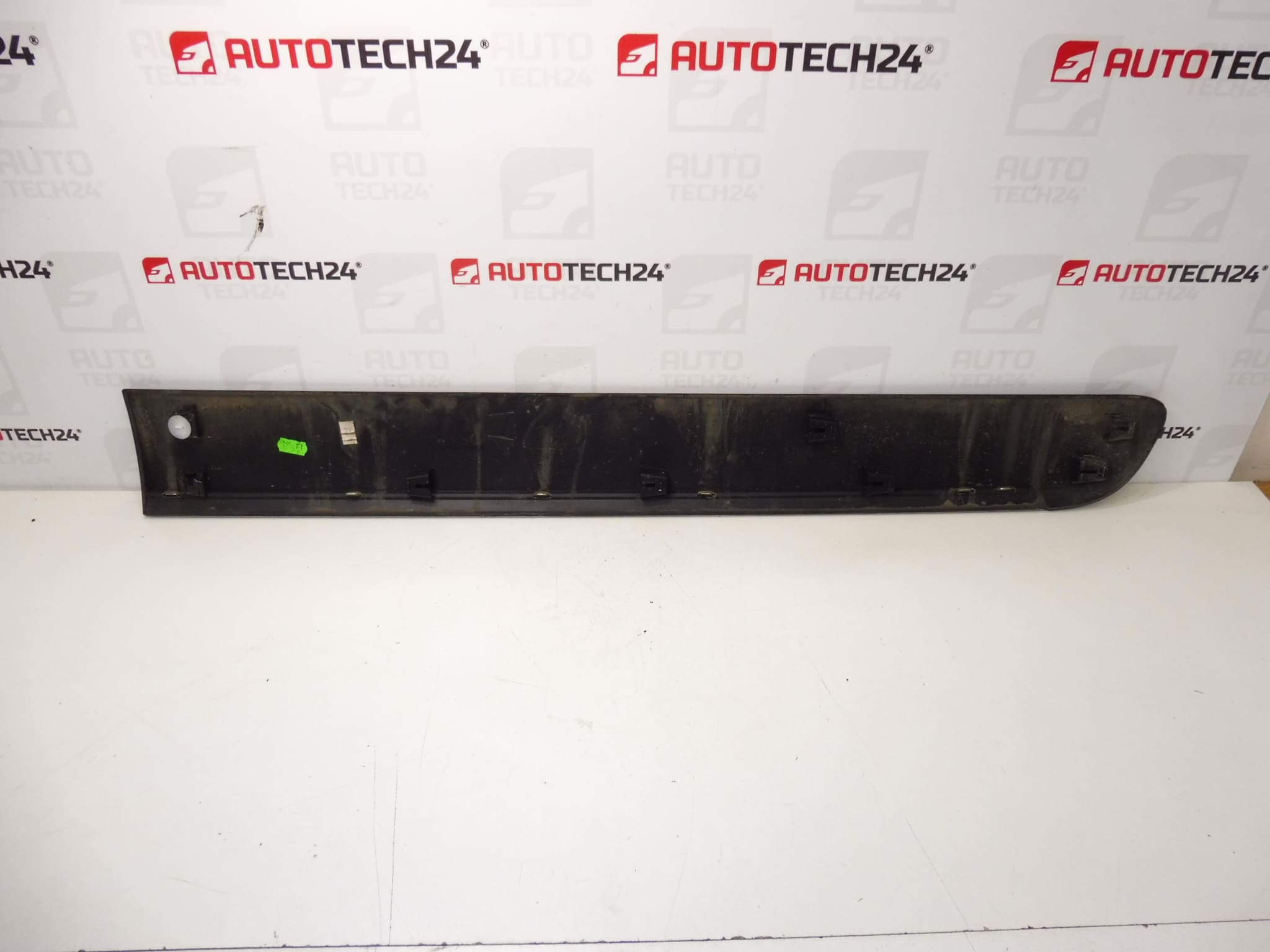 Sølvliste til højre forreste dør på Citroën C3 Picasso 9686338177 8545HK - Billede 2