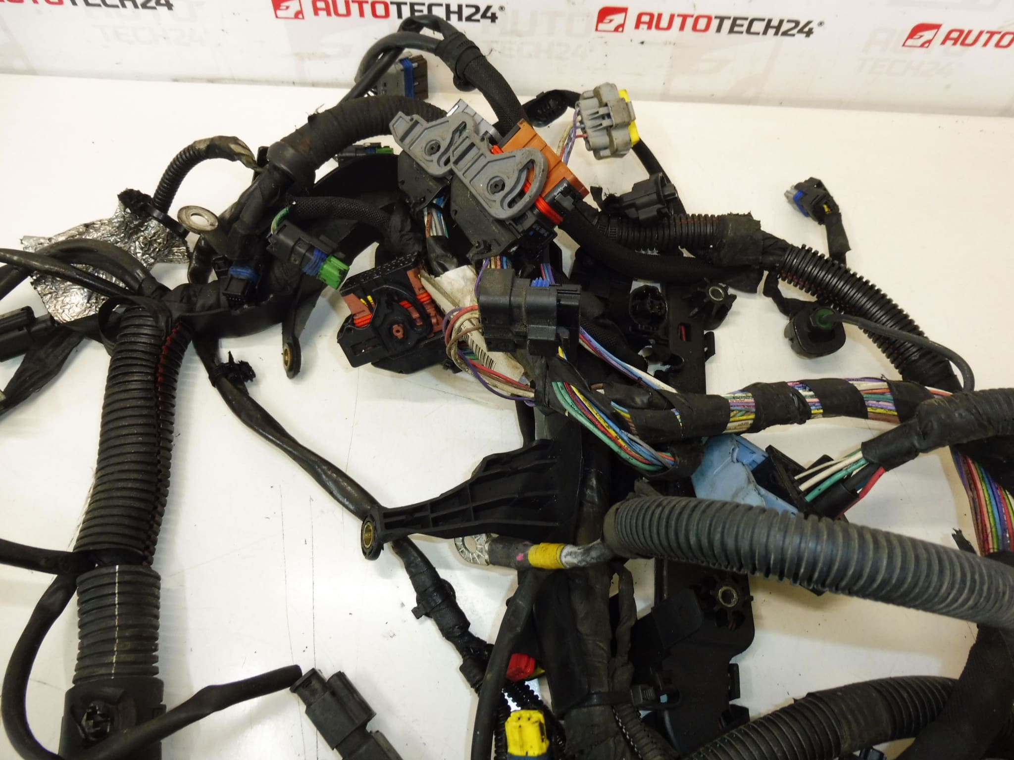 Hoved Motor Ledningsnet Citroën Peugeot 1.6 HDI 9687152280 6569ZY - Billede 2