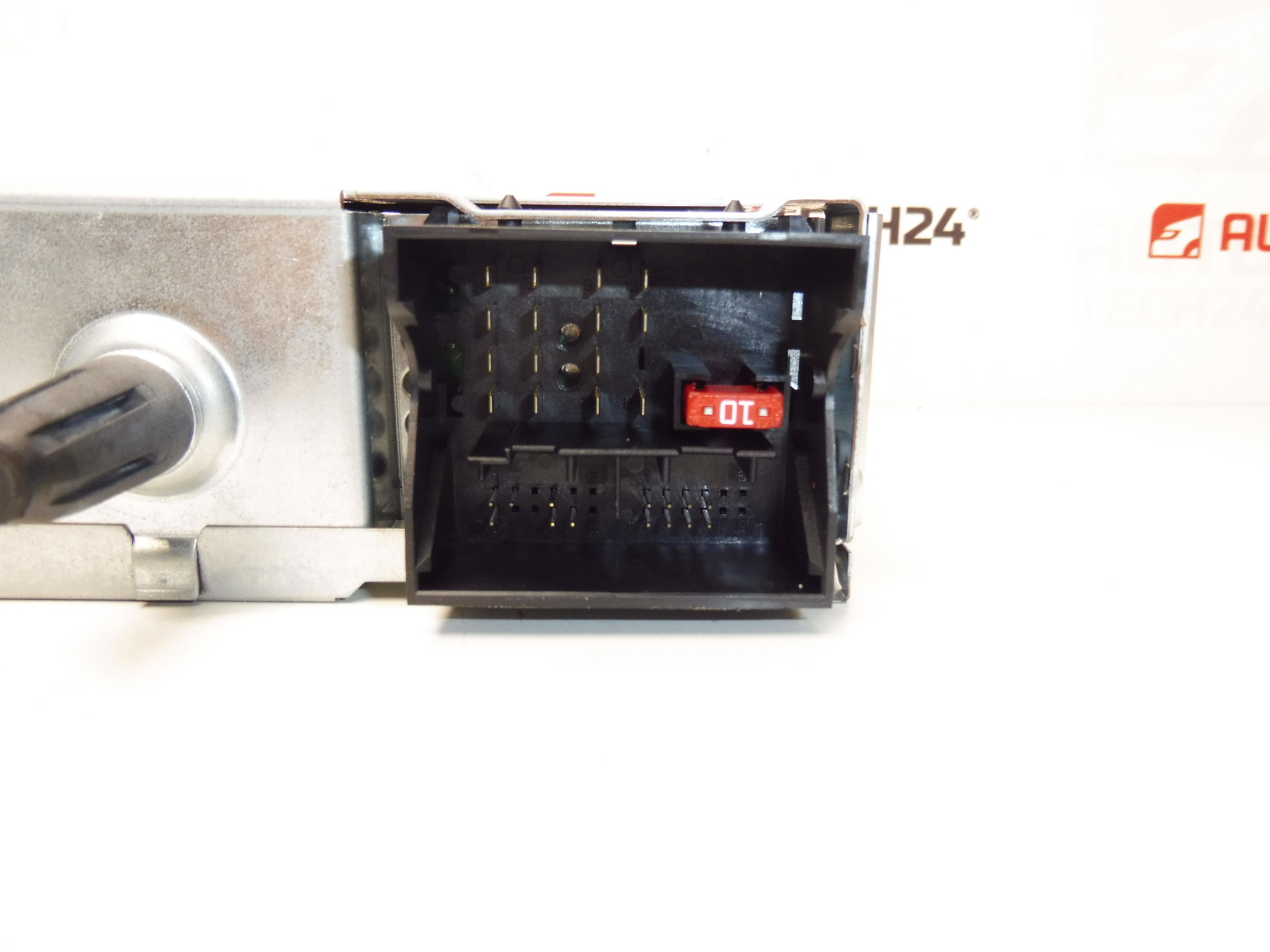 Bilradio med CD Continental Citroën Peugeot 98032842XT 16112066XT