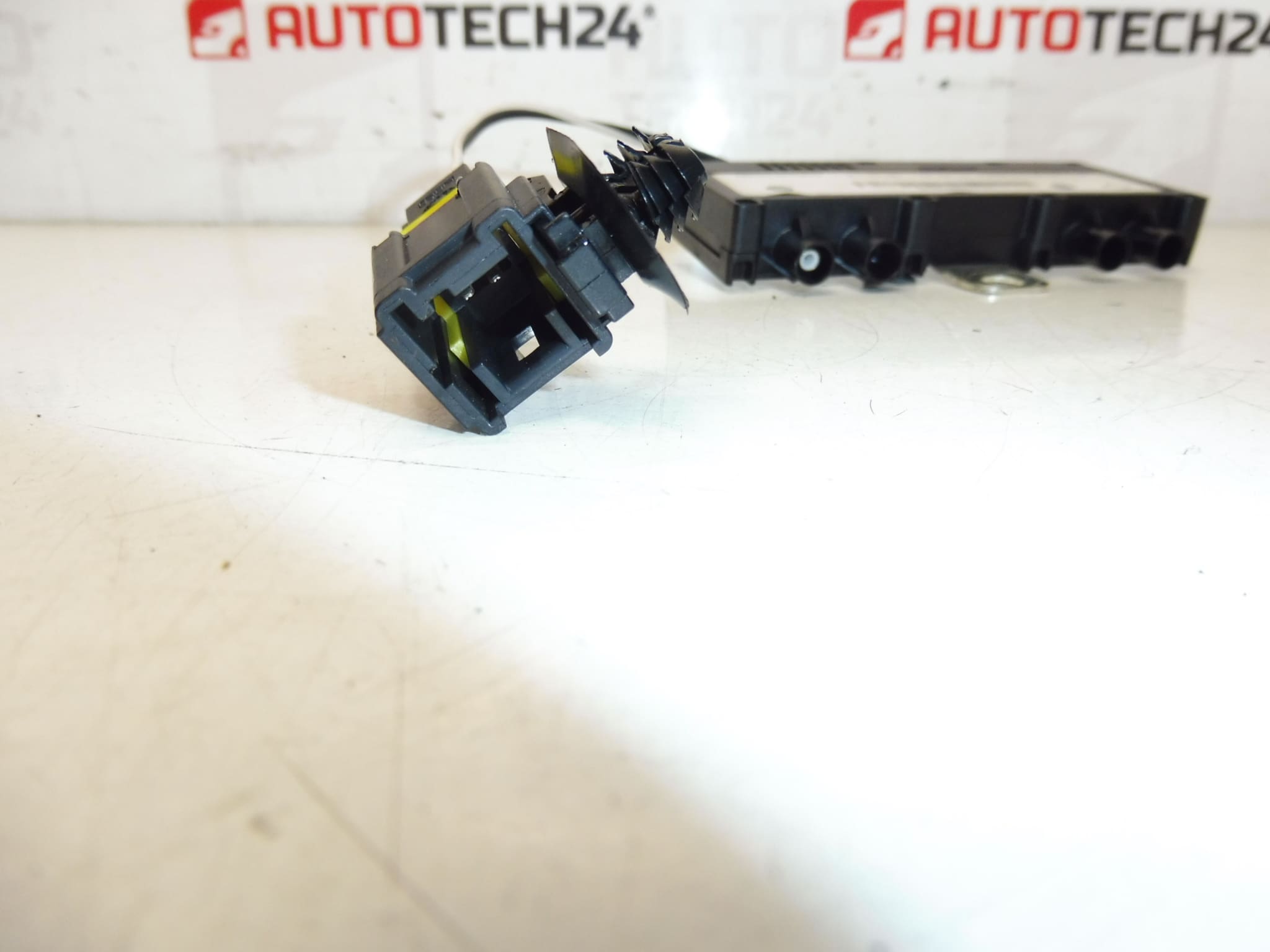 Impedansadapter Peugeot 407 9654390480 6561T7 - Billede 2