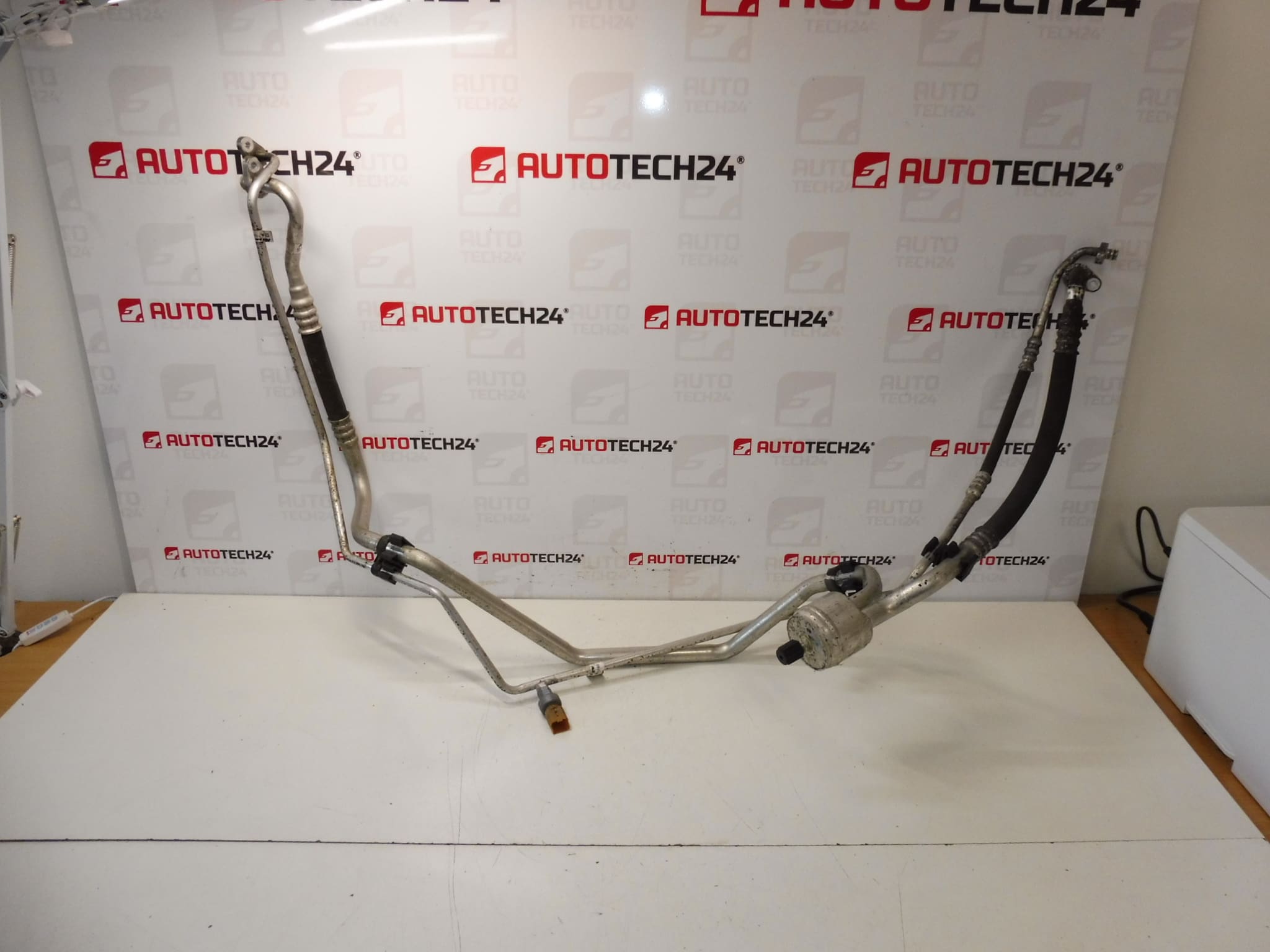 Klimarør Citroën Berlingo III 9681693180 6477C9