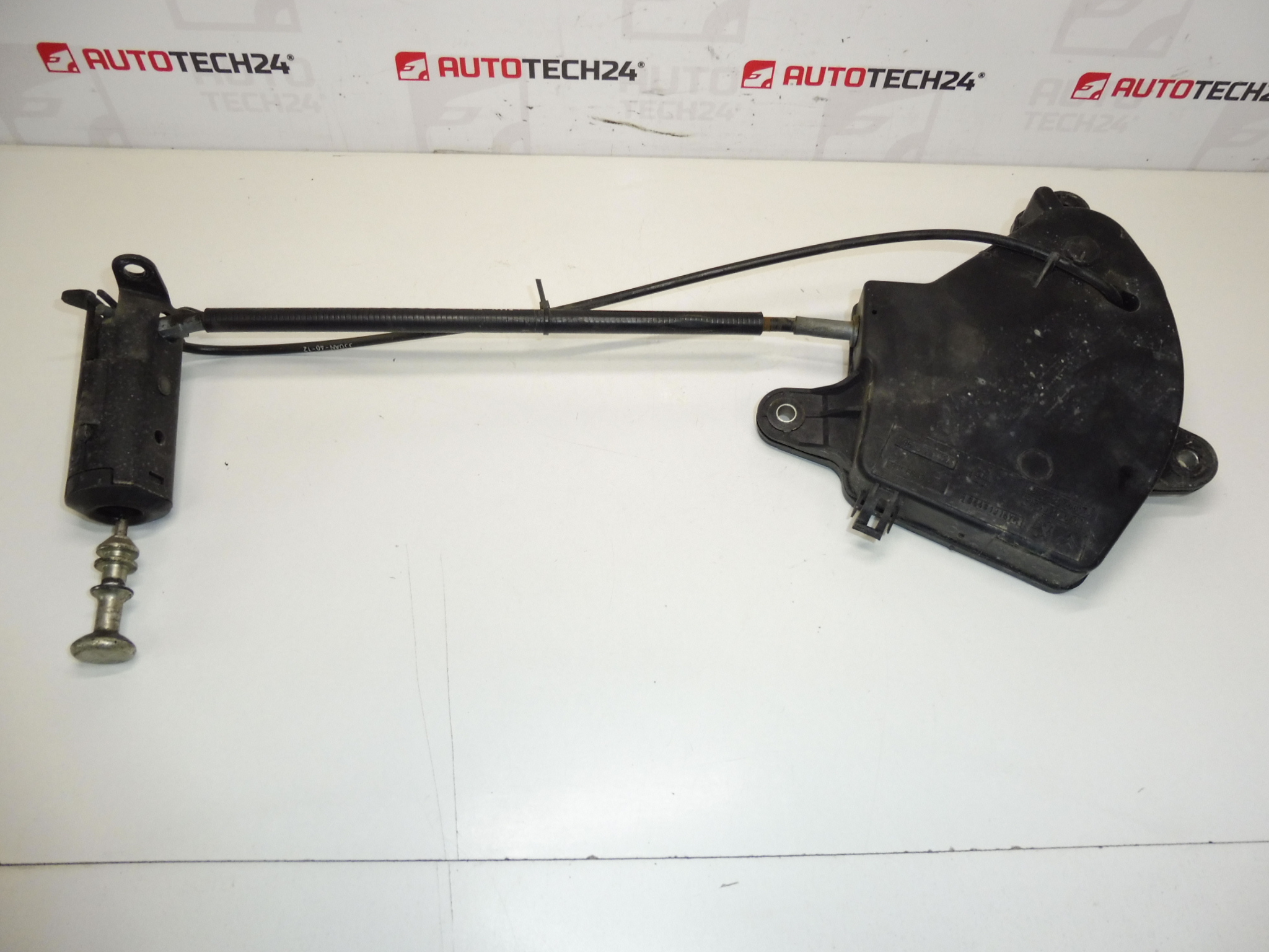 Peugeot 307 308 reserveholder 9648236680