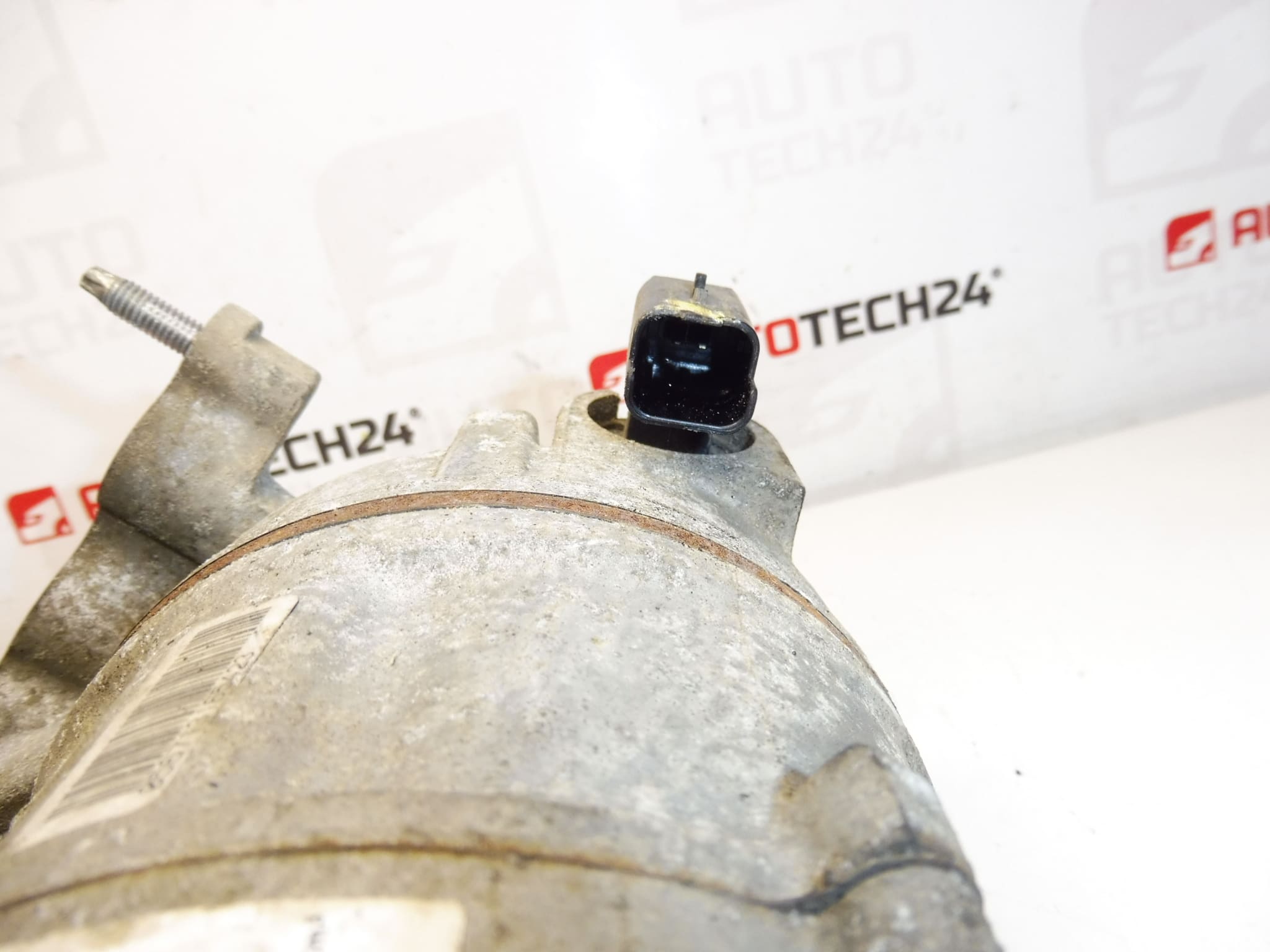 Aircondition kompressor Valeo 9827528980-02 9827552180-02 1617294480 - Billede 2